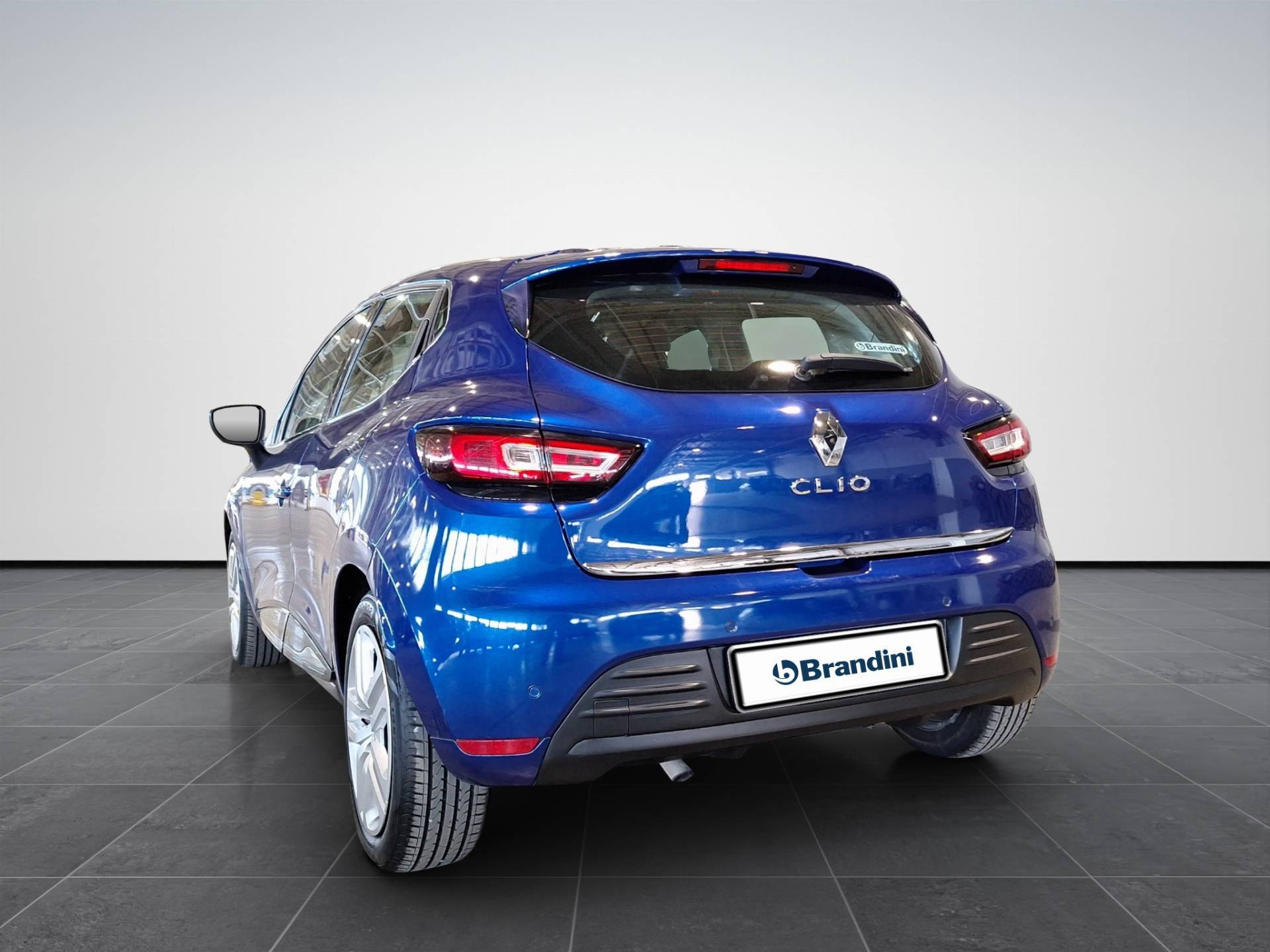 Auto Venduta - RENAULT Clio Clio 1.5 dci Moschino Life 75cv usata in pronta consegna - Brandini