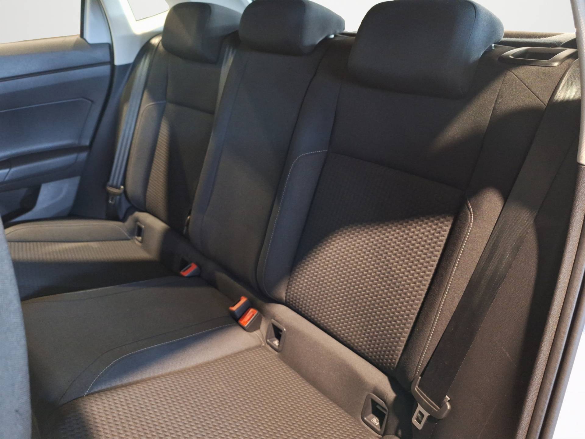 VOLKSWAGEN Polo - Foto 11