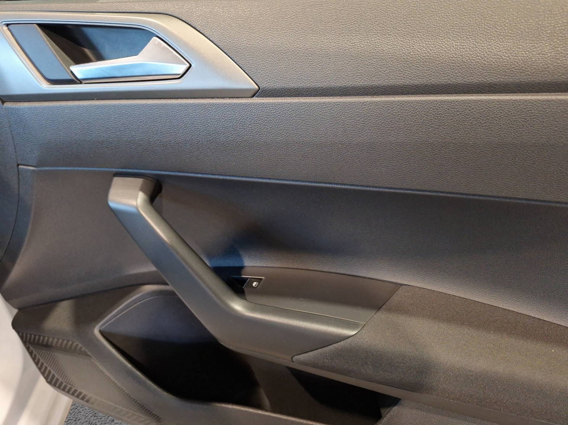 VOLKSWAGEN Polo - Foto 16