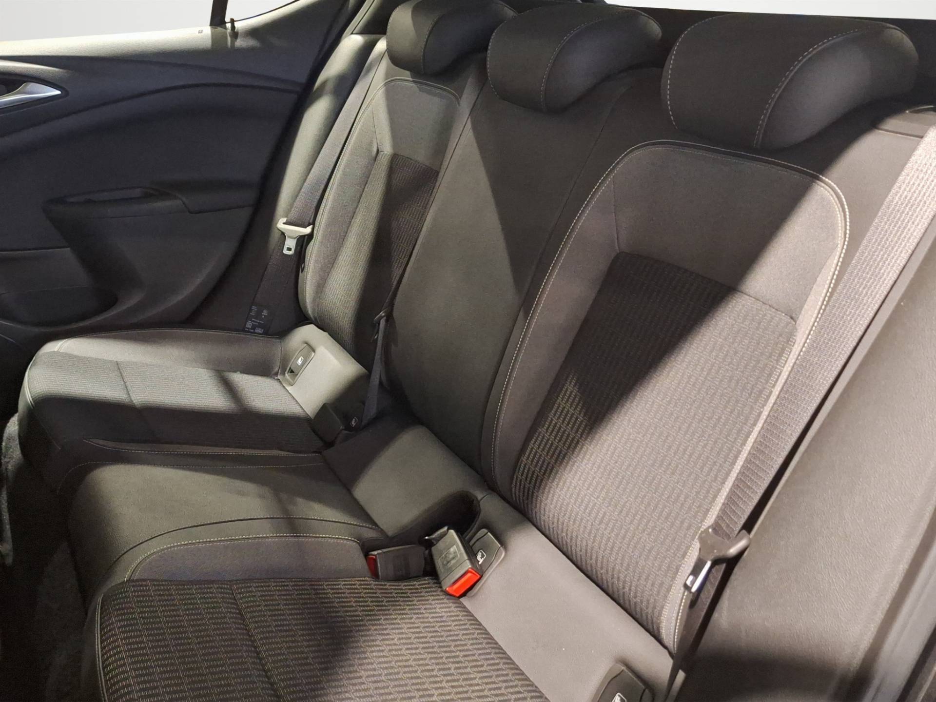 OPEL Astra - Foto 11