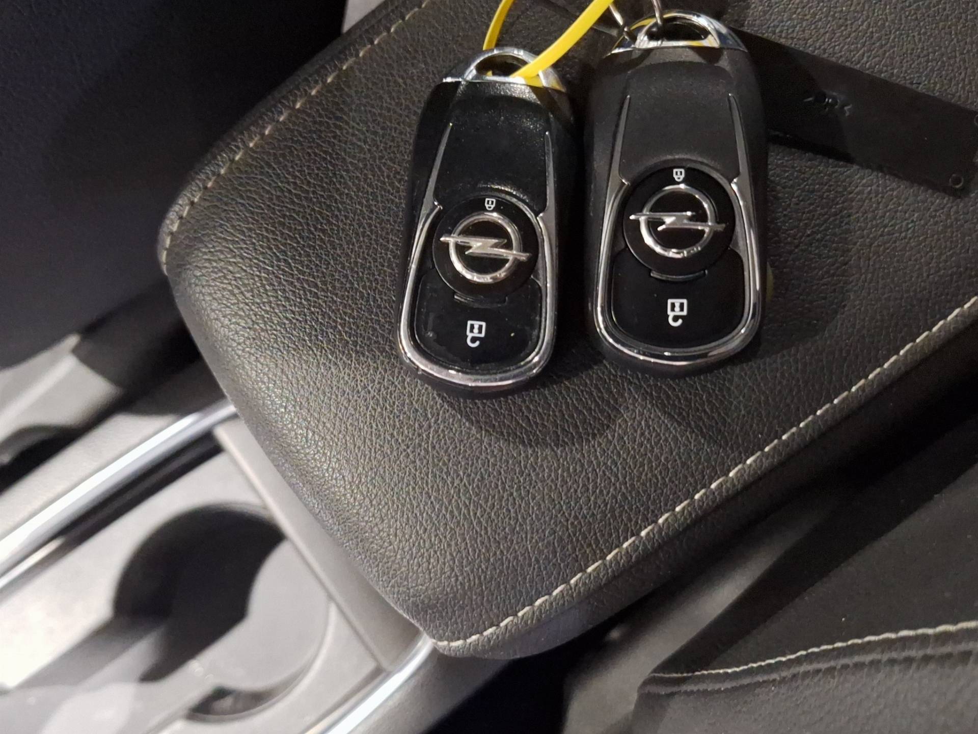 OPEL Astra - Foto 23