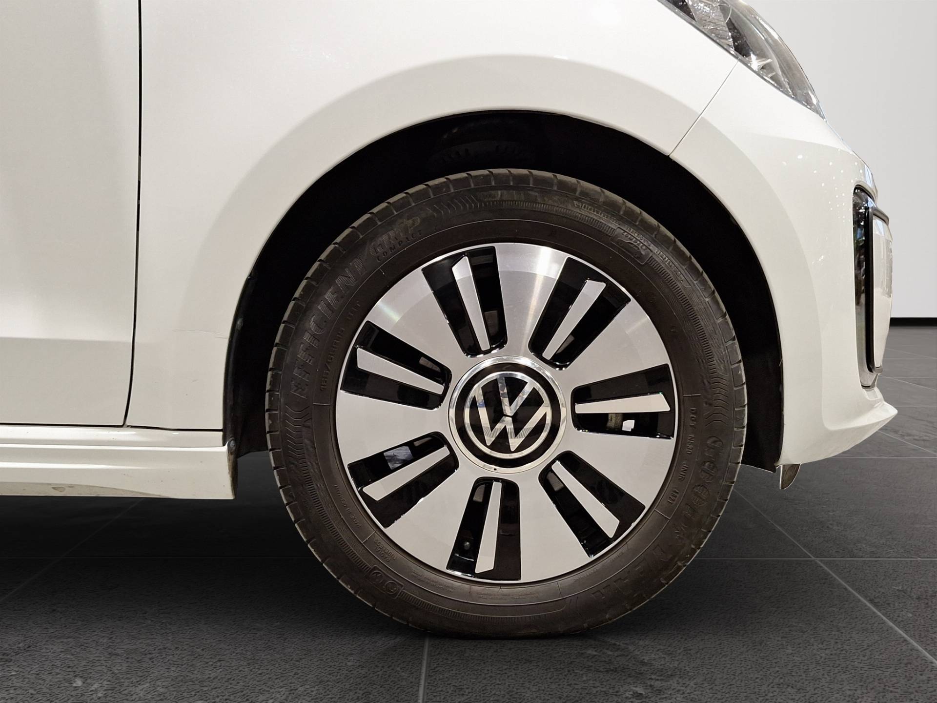 VOLKSWAGEN up! - Foto 22