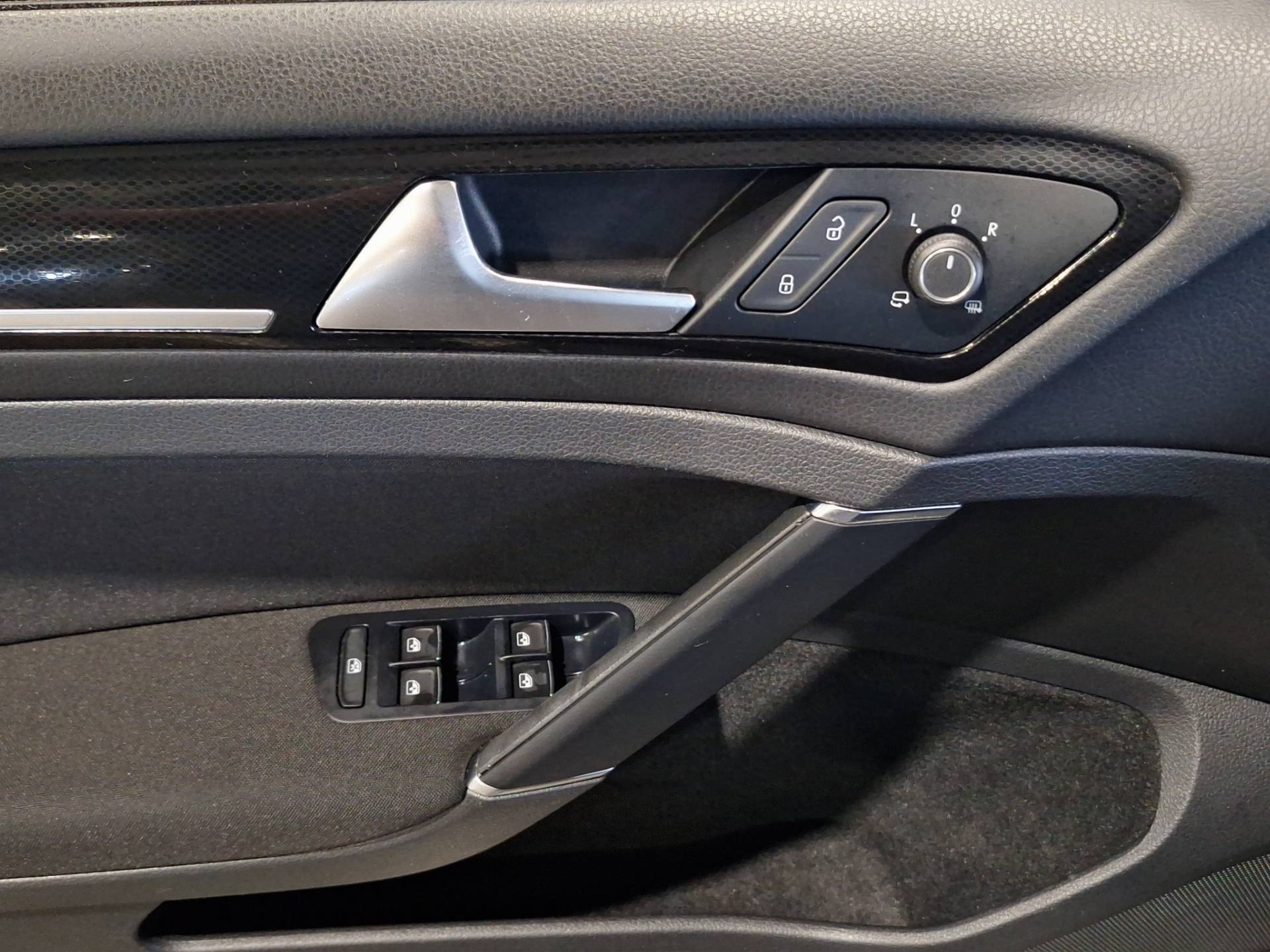 VOLKSWAGEN Golf - Foto 8