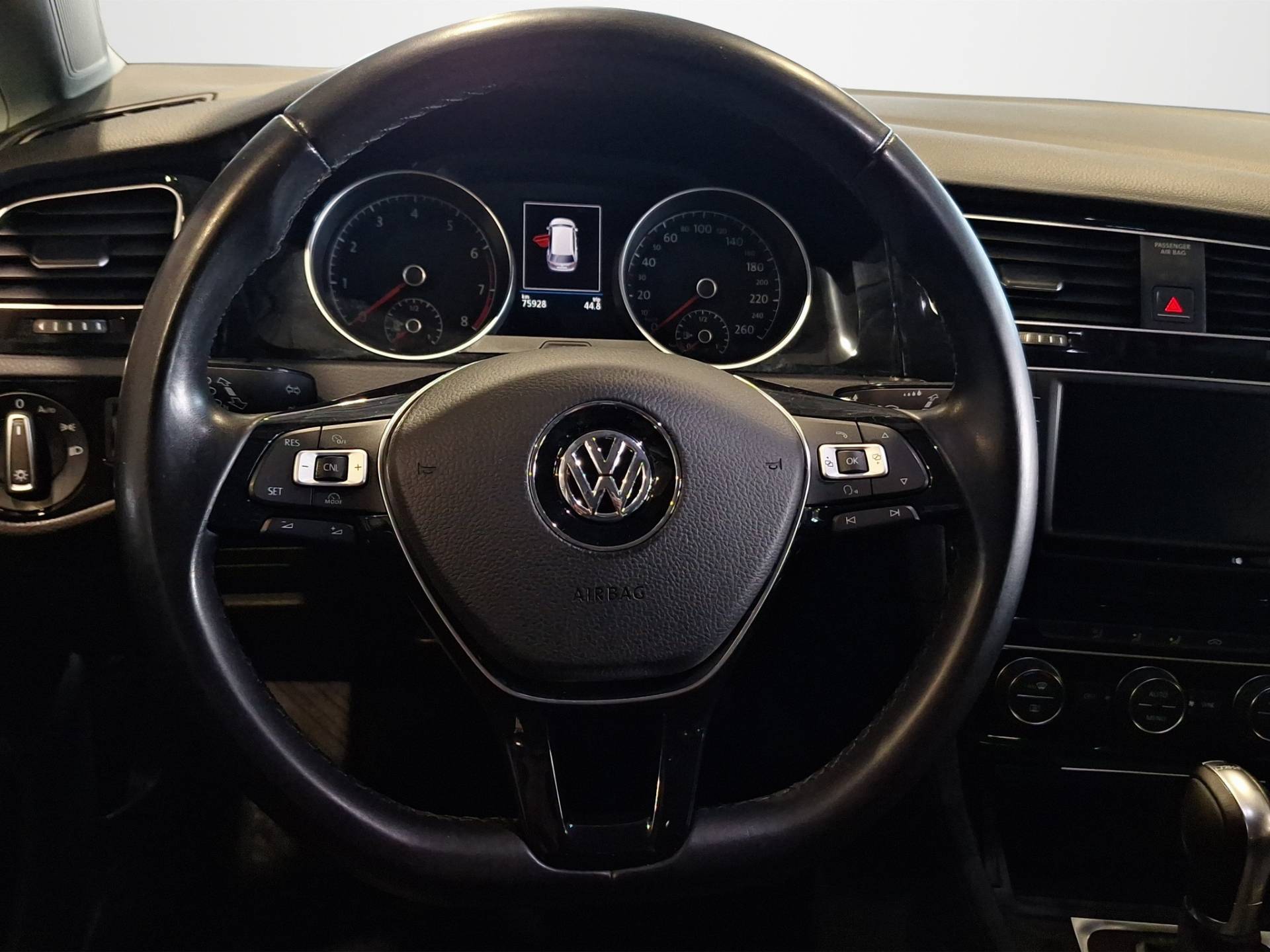 VOLKSWAGEN Golf - Foto 9