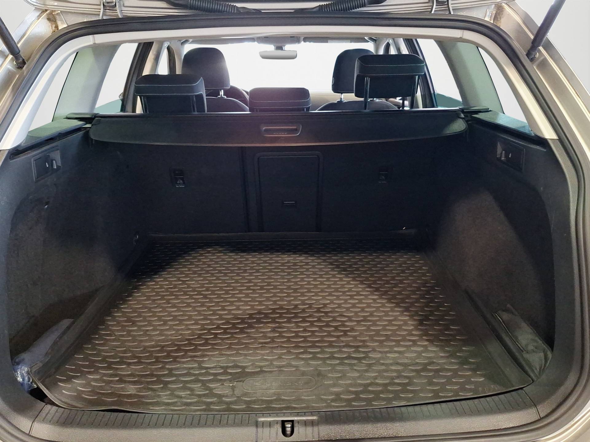 VOLKSWAGEN Golf - Foto 18