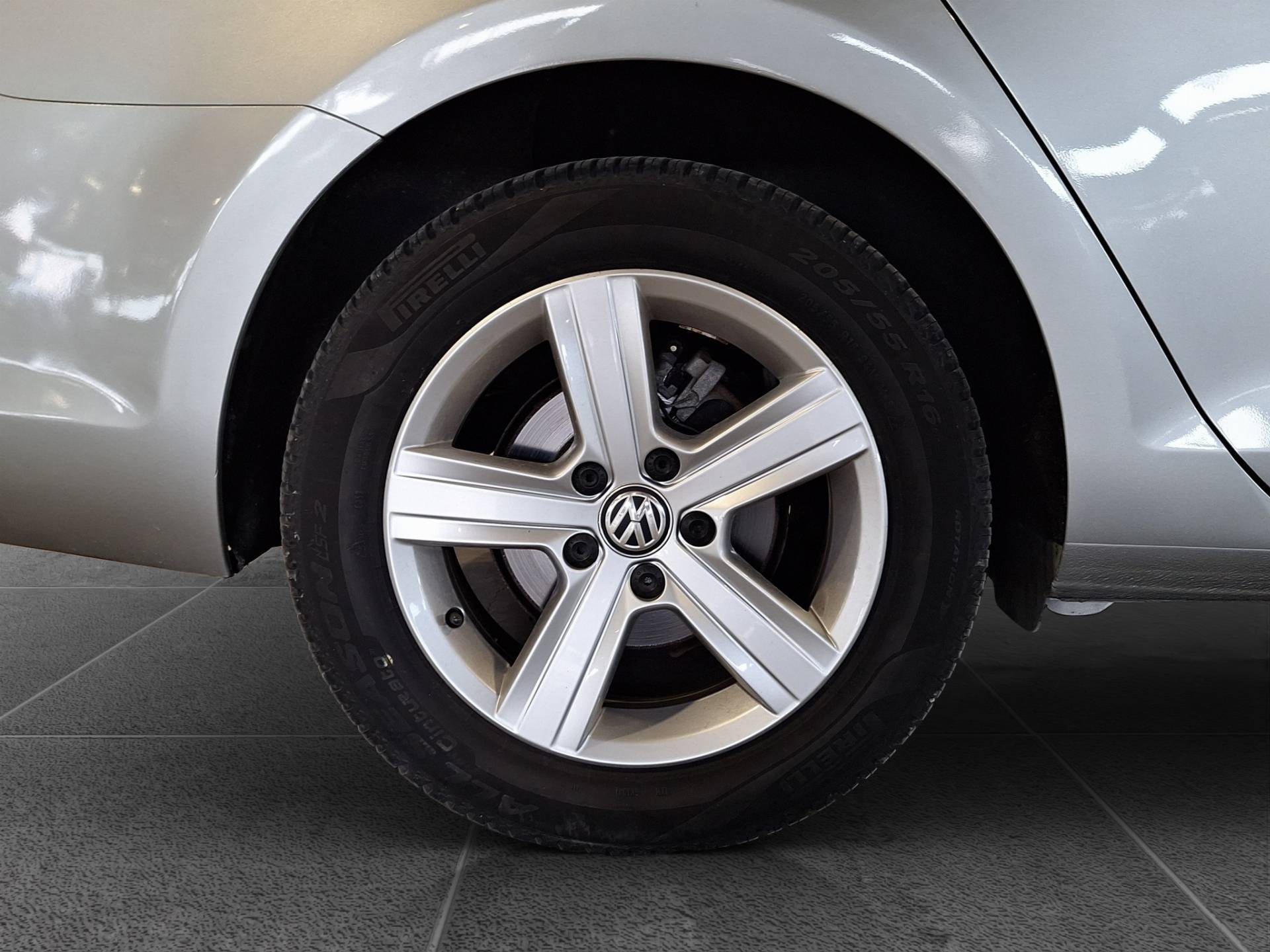 VOLKSWAGEN Golf - Foto 21