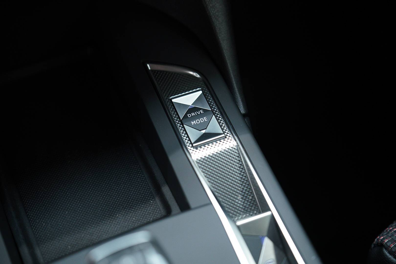 Auto Venduta - DS DS 3 DS3 1.2 hybrid France Edition usata in pronta consegna - Brandini