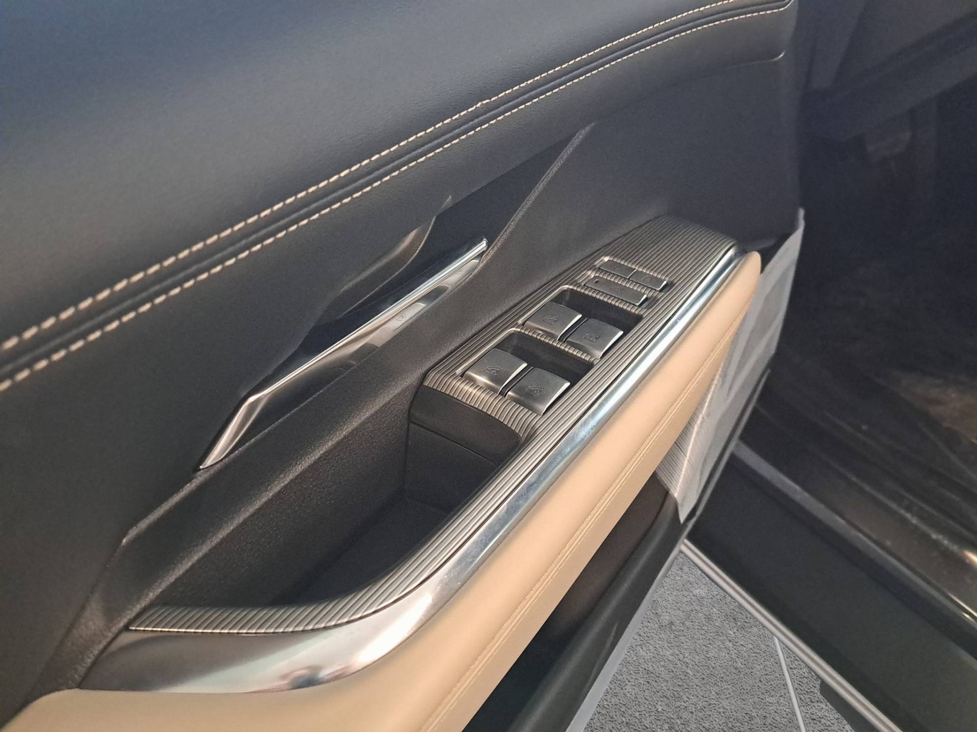 MAZDA Mazda6 - Foto 8