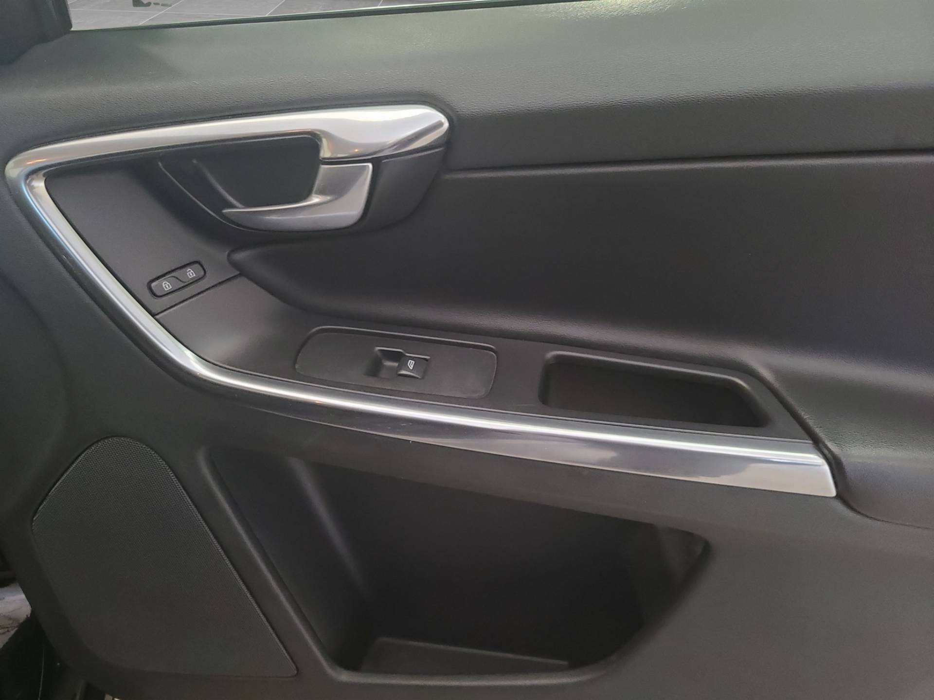 VOLVO XC60 - Foto 16