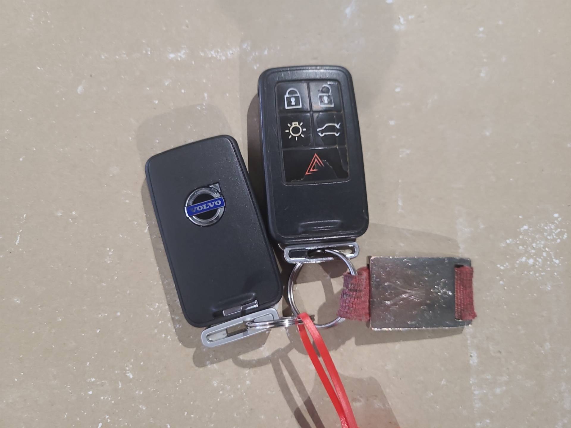 VOLVO XC60 - Foto 23