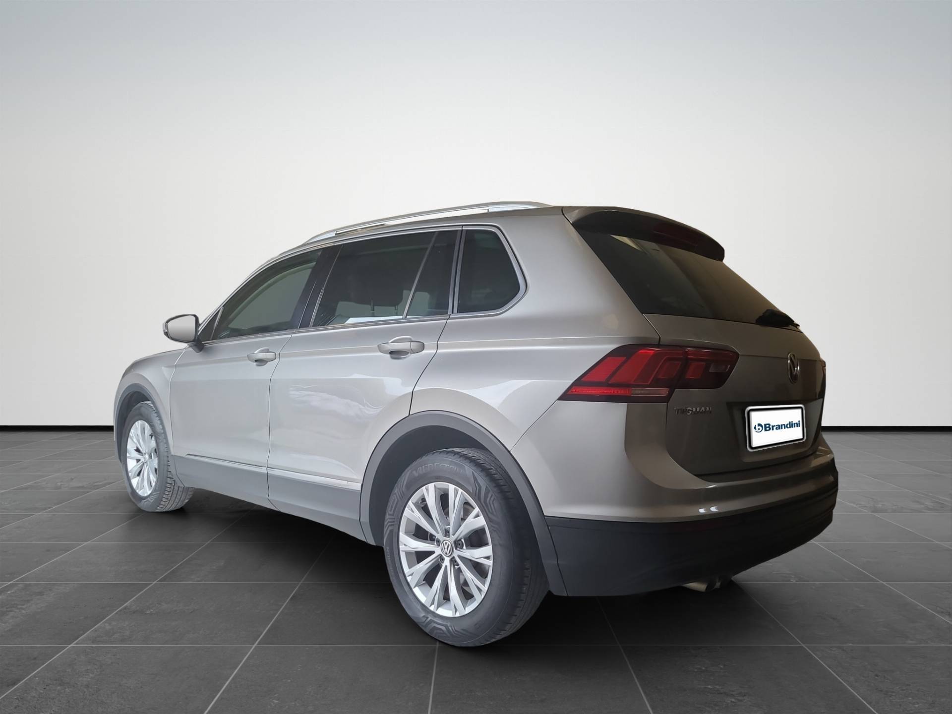 VOLKSWAGEN Tiguan - Foto 4