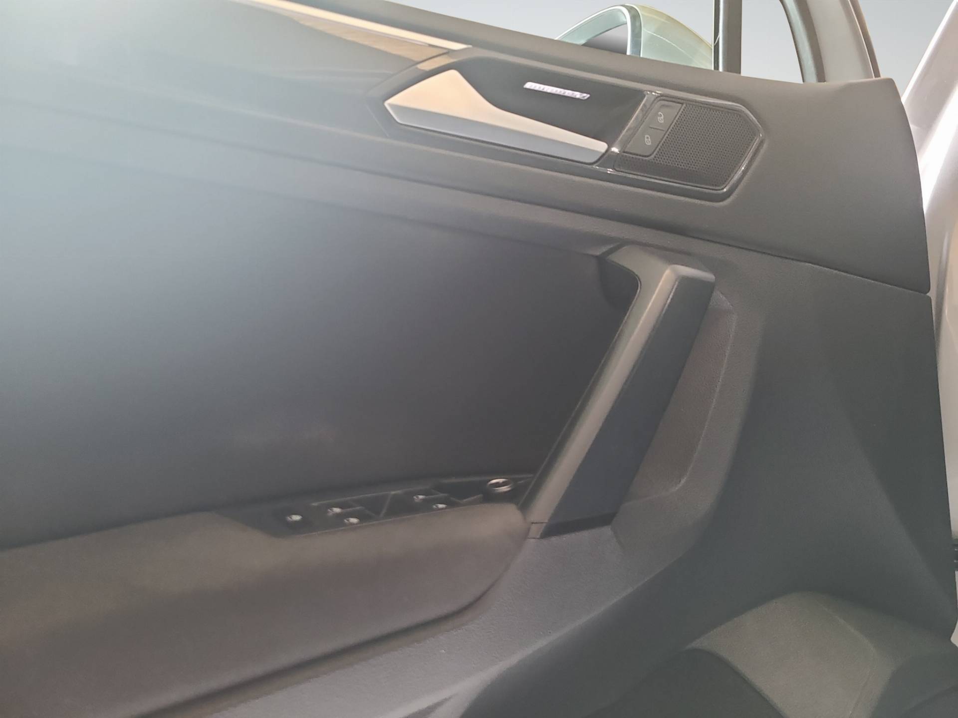 VOLKSWAGEN Tiguan - Foto 8