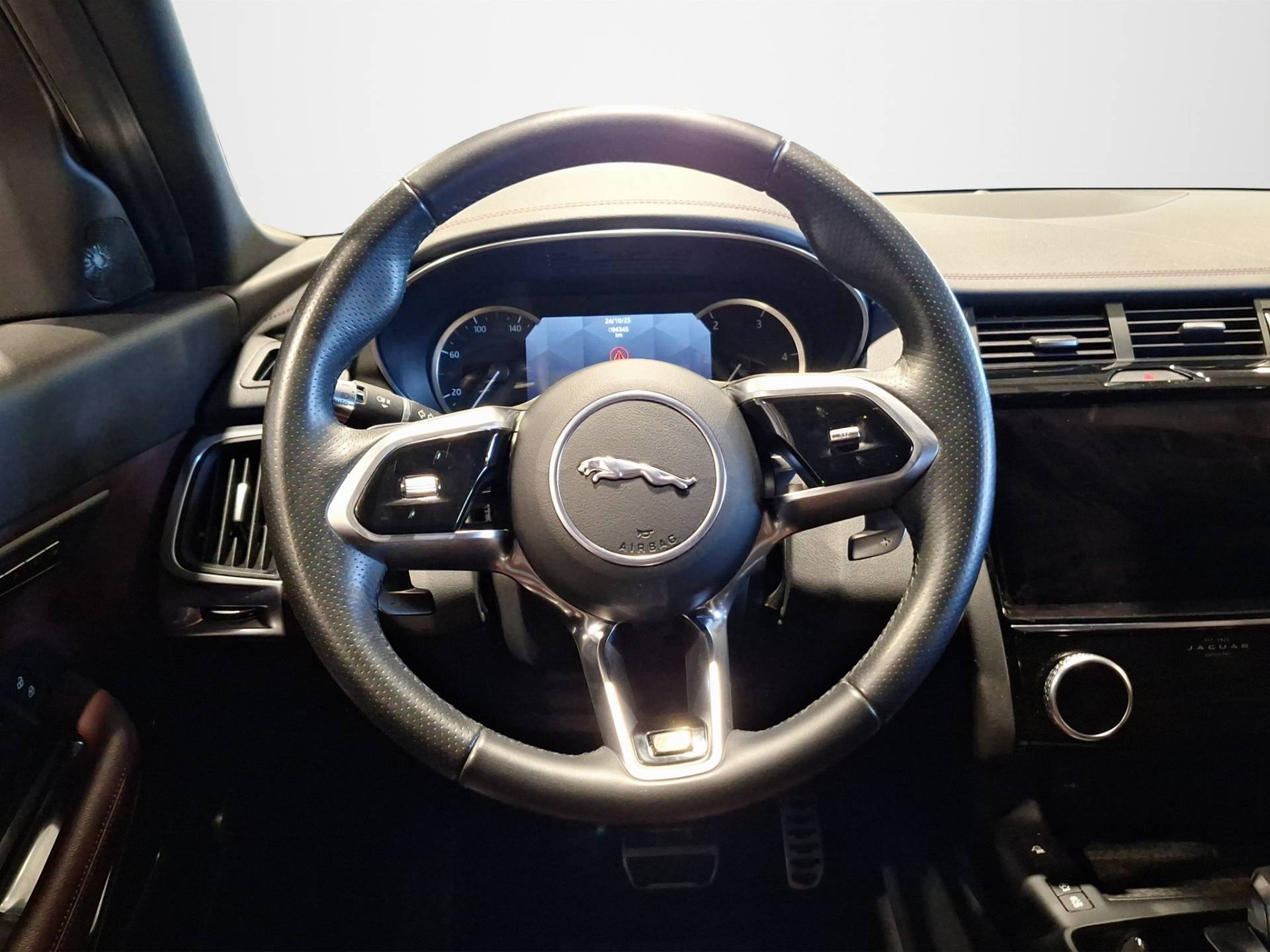 JAGUAR E-Pace - Foto 9