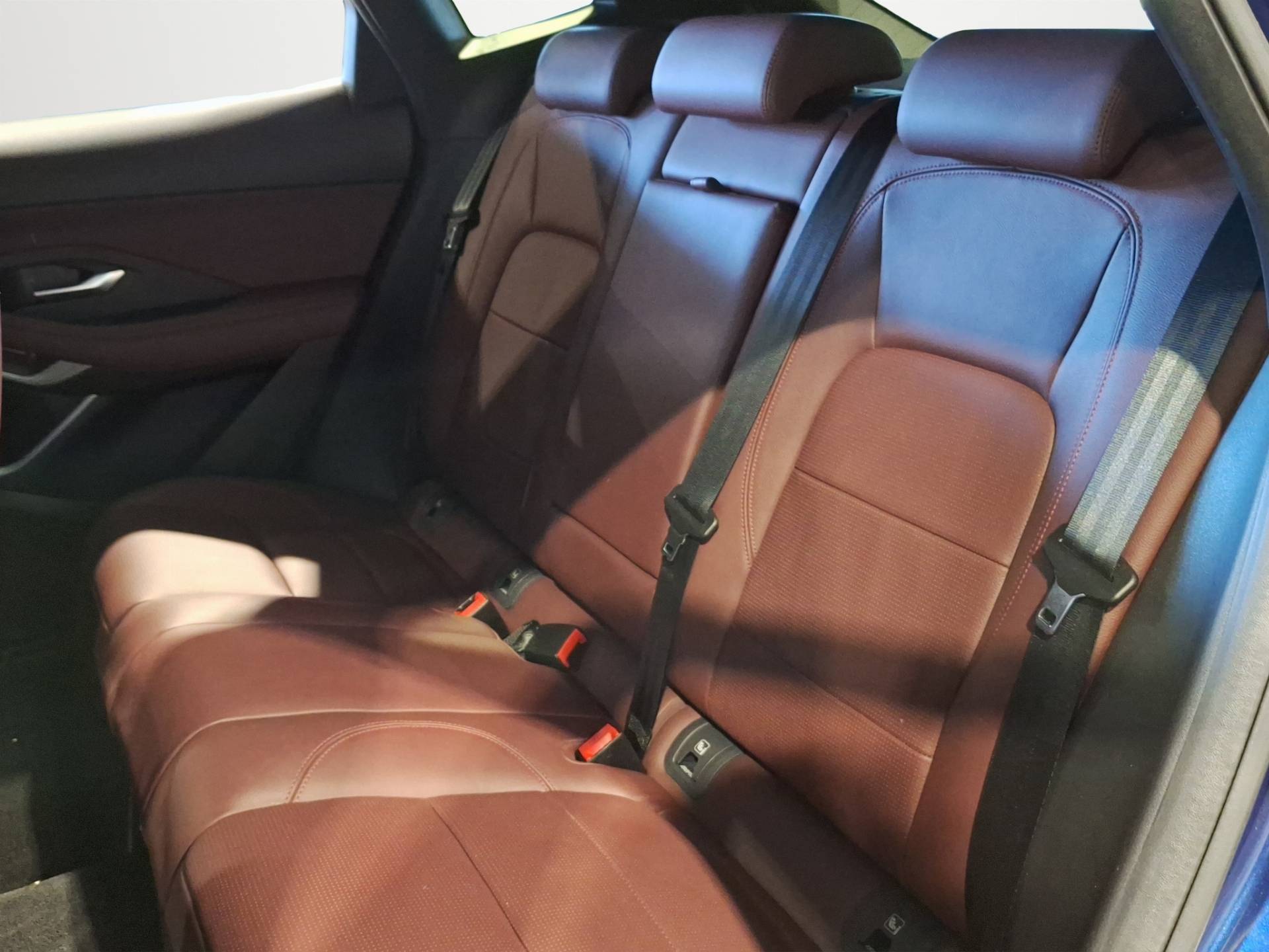 JAGUAR E-Pace - Foto 11