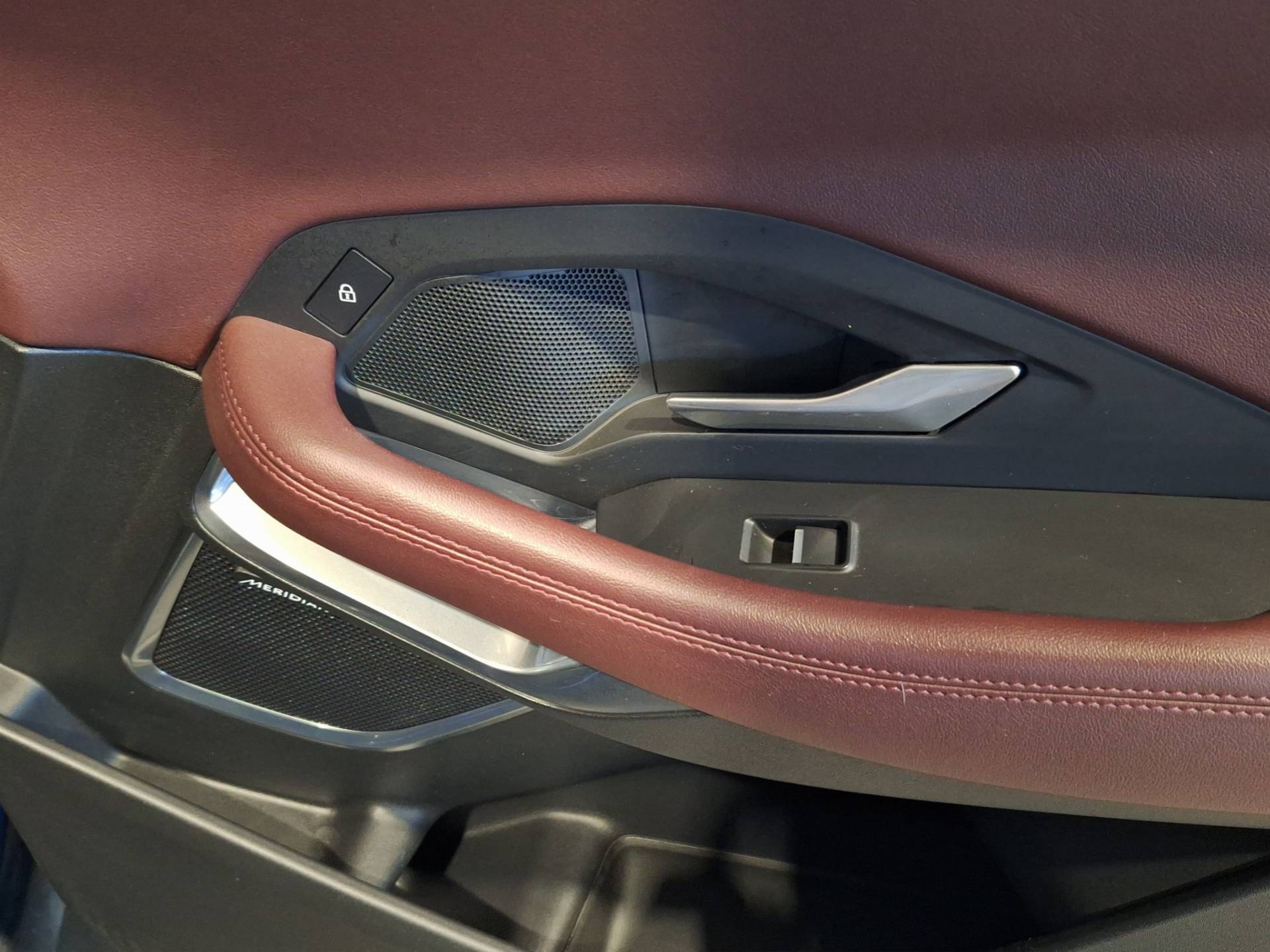 JAGUAR E-Pace - Foto 16