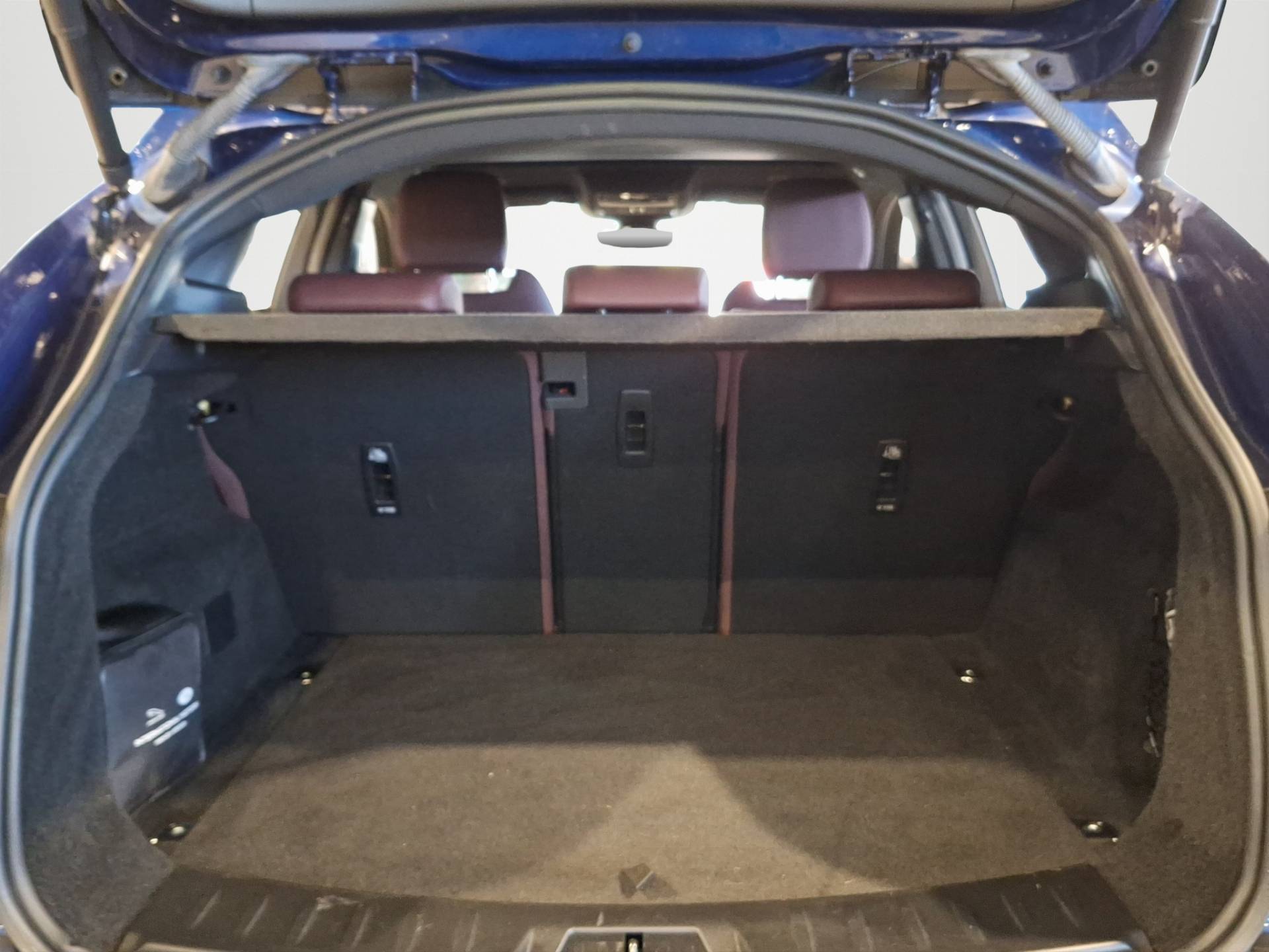 JAGUAR E-Pace - Foto 18