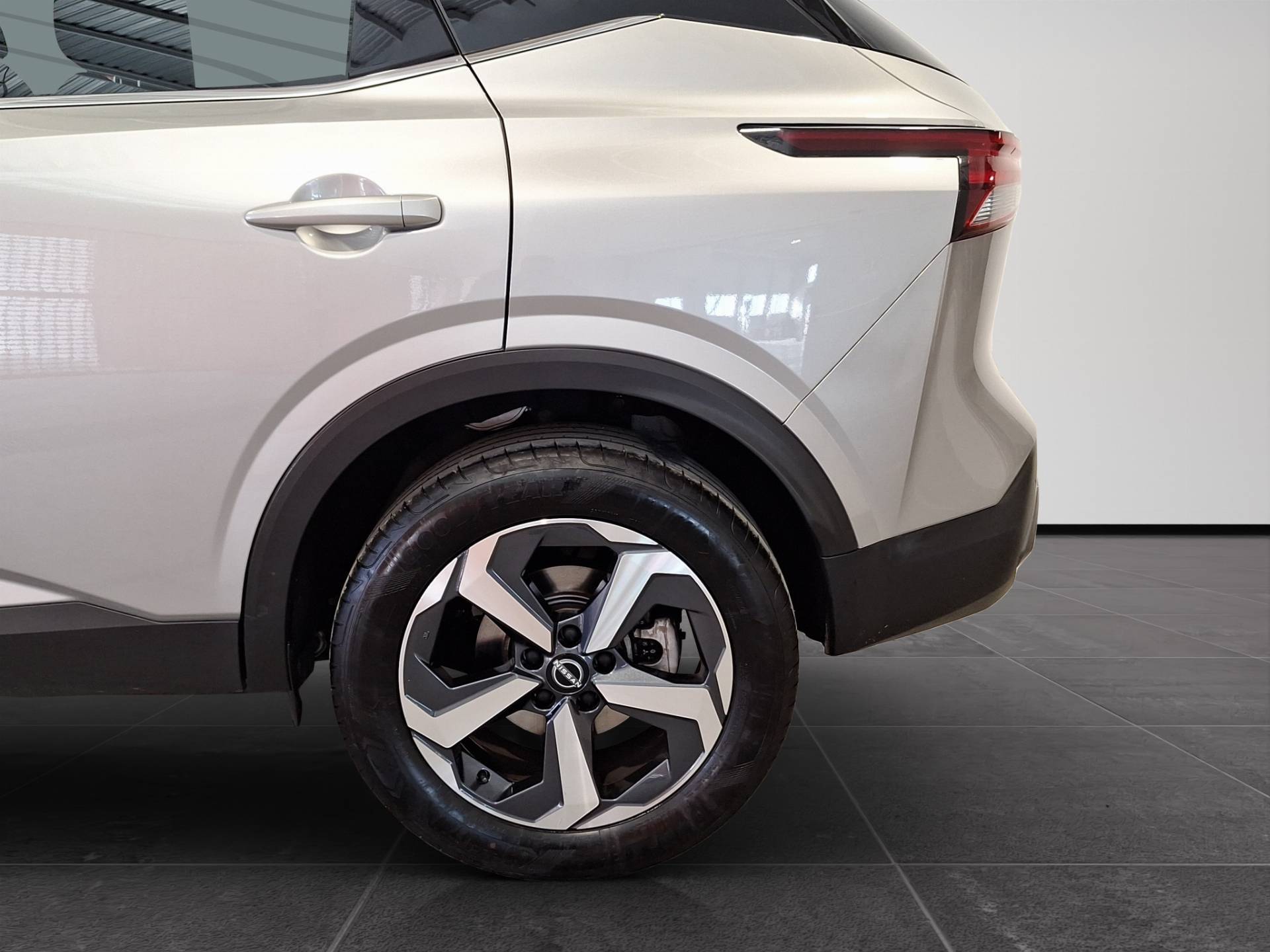 NISSAN Qashqai - Foto 20