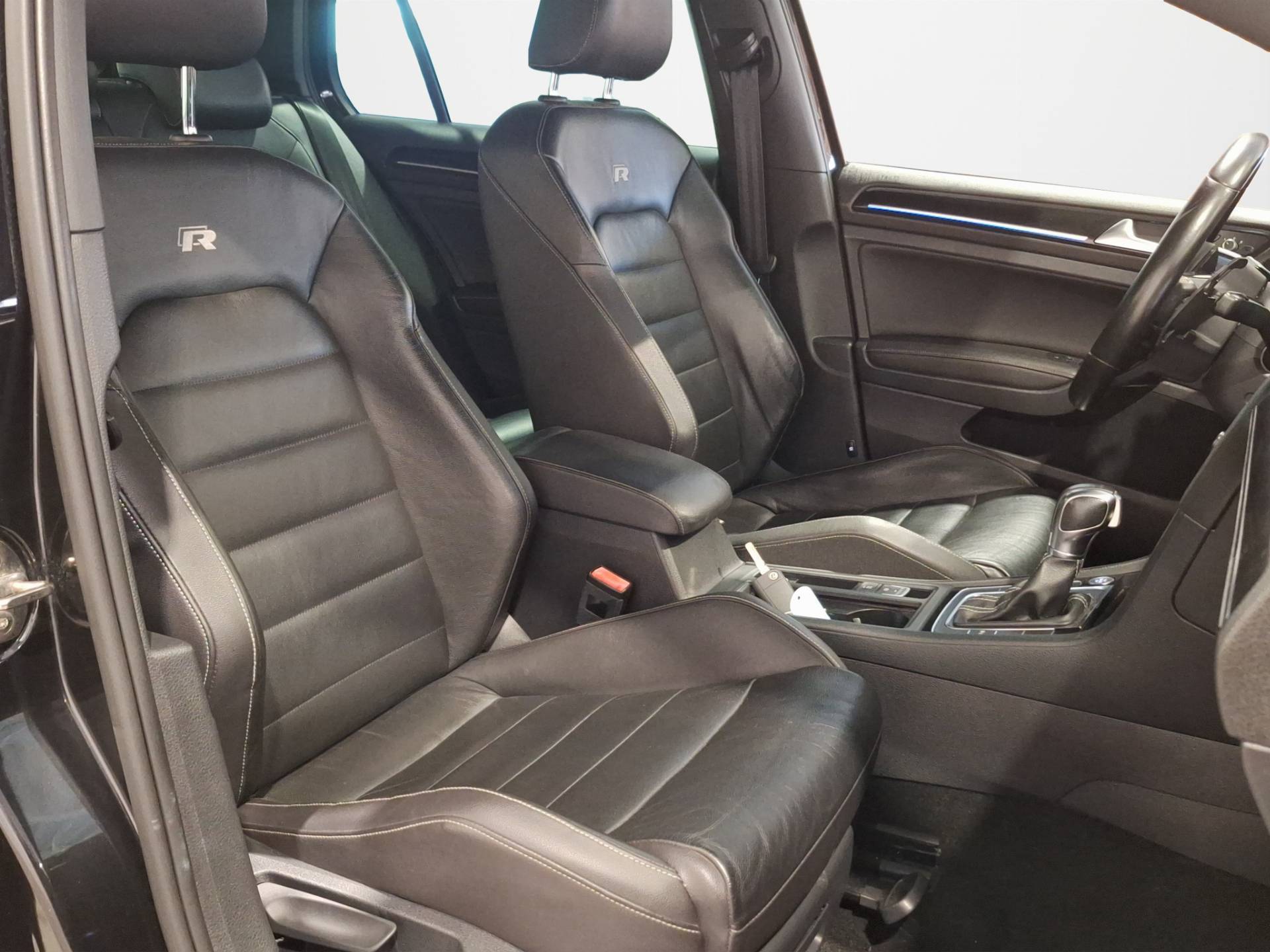 VOLKSWAGEN Golf - Foto 15