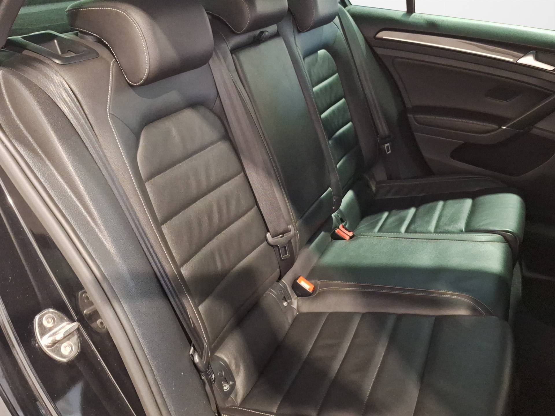 VOLKSWAGEN Golf - Foto 17