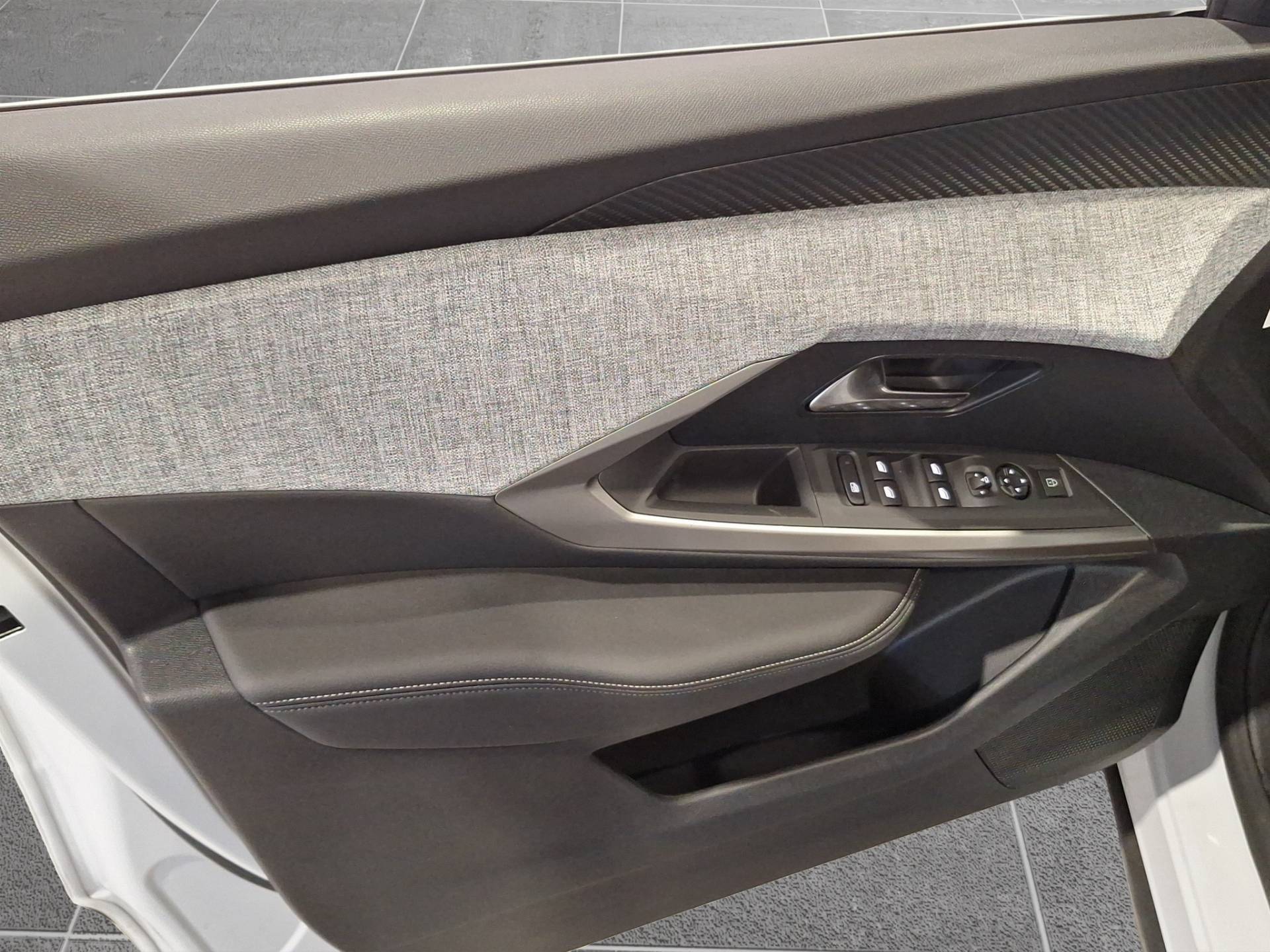 PEUGEOT 3008 - Foto 8