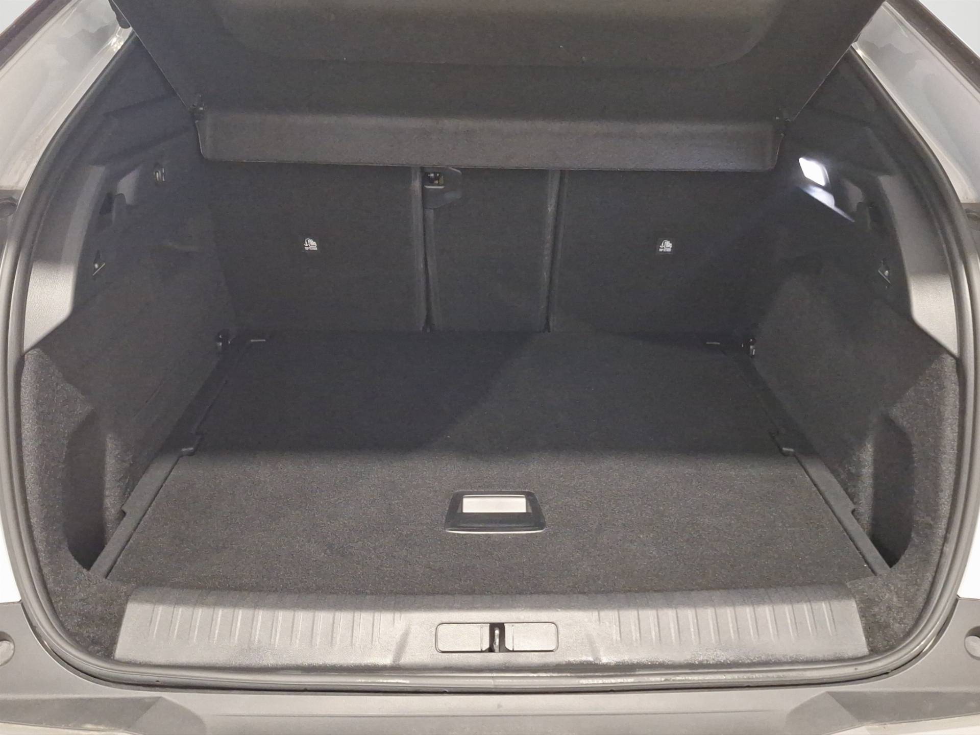 PEUGEOT 3008 - Foto 18