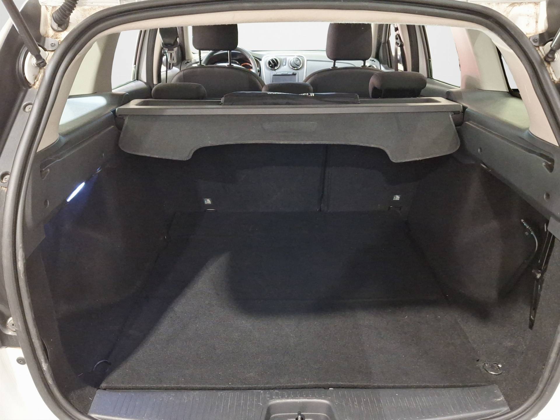 DACIA Logan - Foto 18