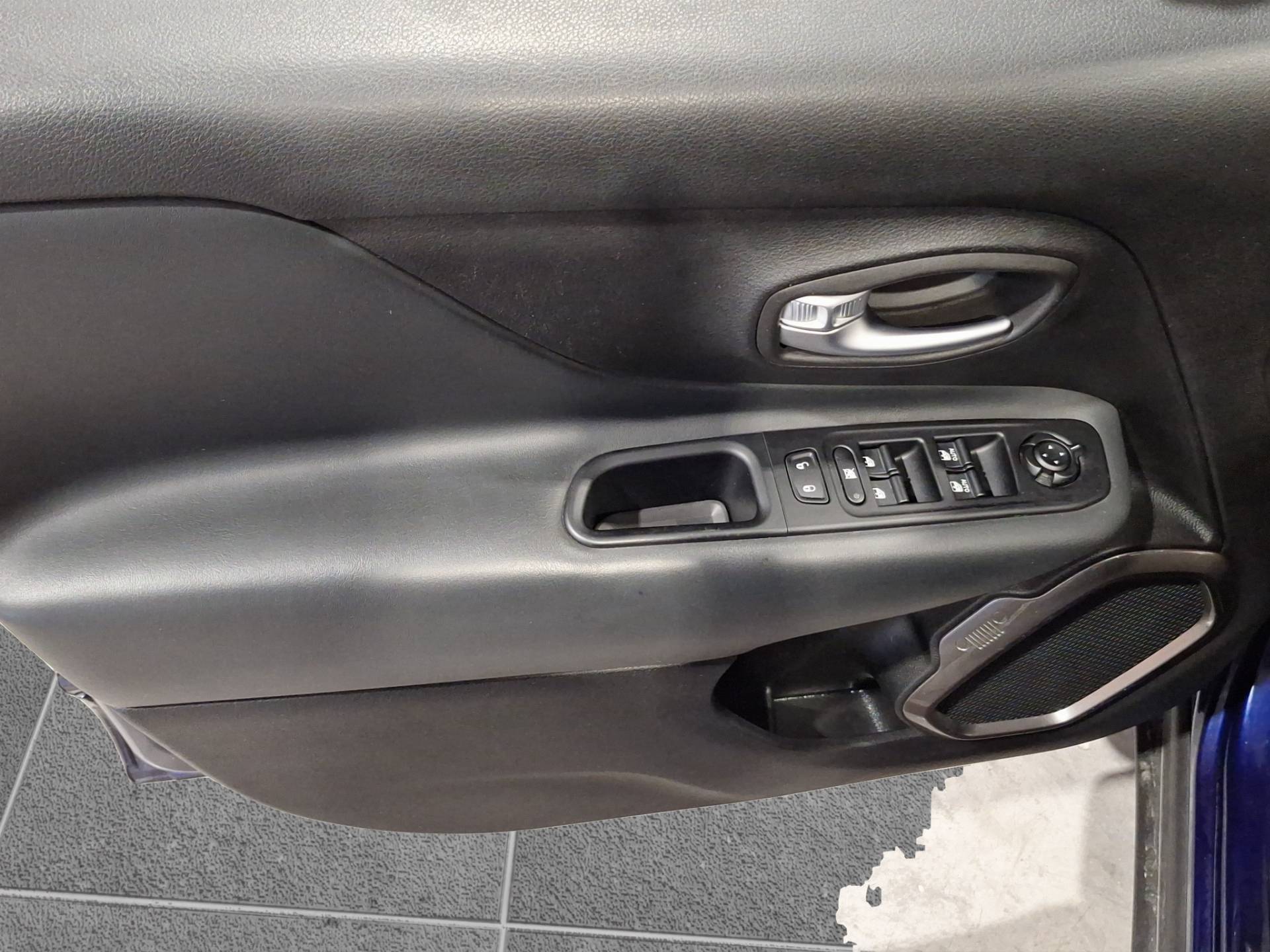 JEEP Renegade - Foto 8