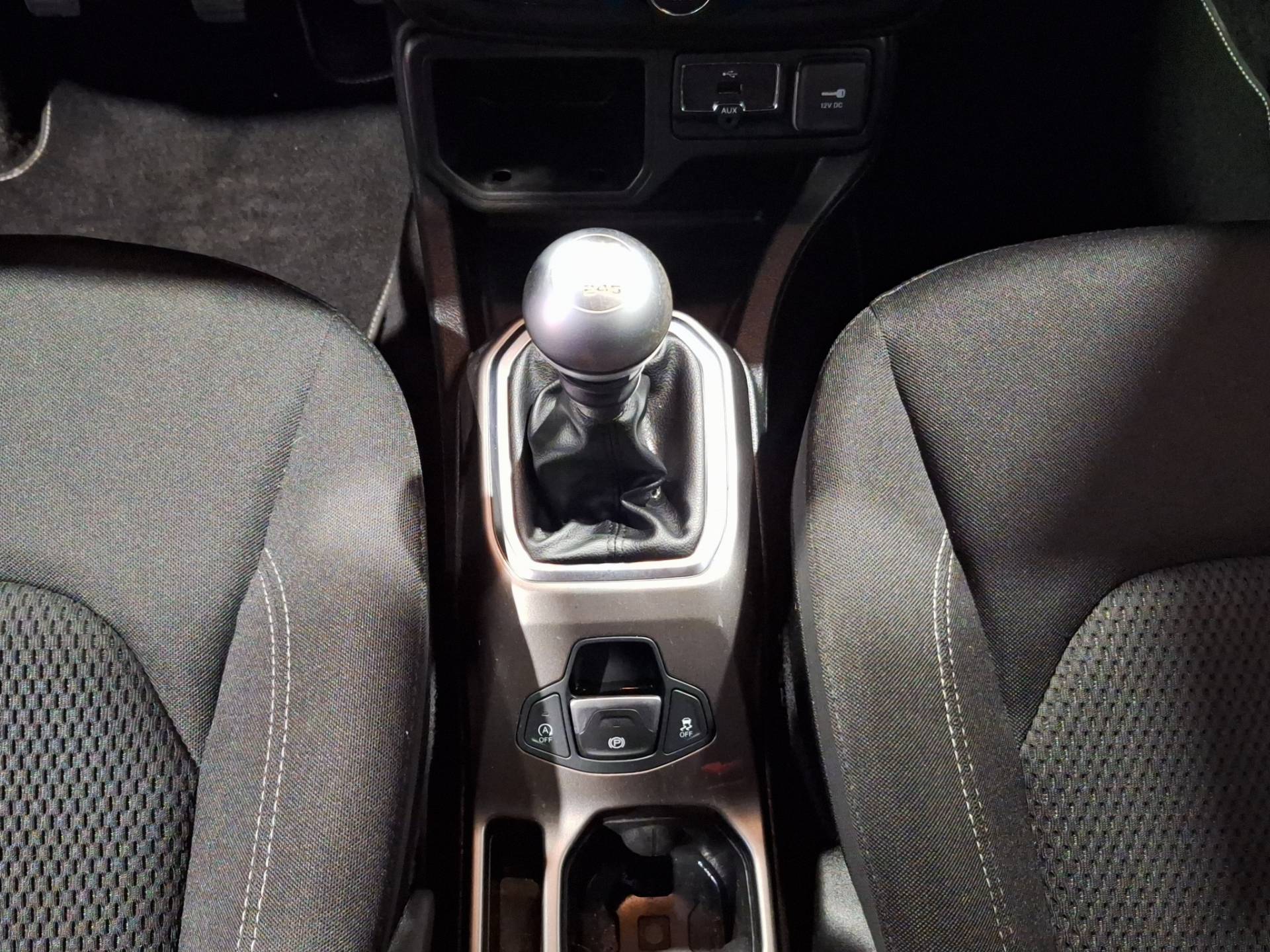 JEEP Renegade - Foto 13