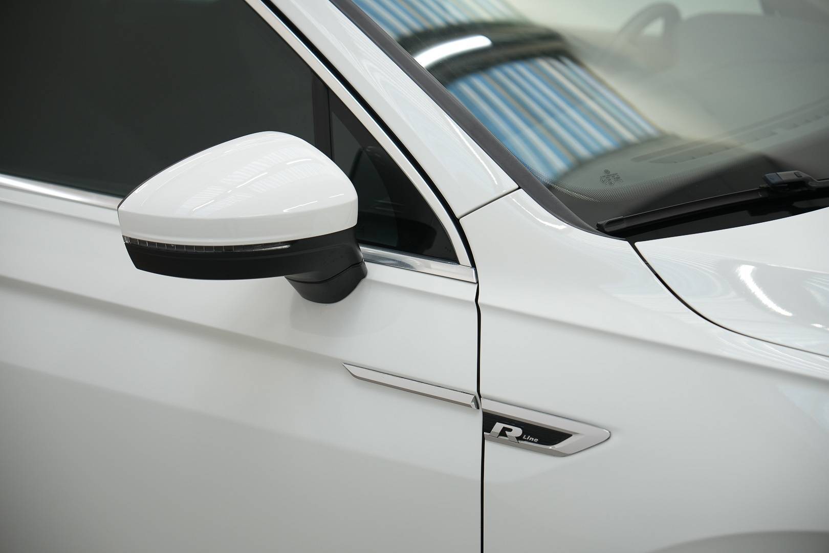 VOLKSWAGEN Tiguan - Foto 5