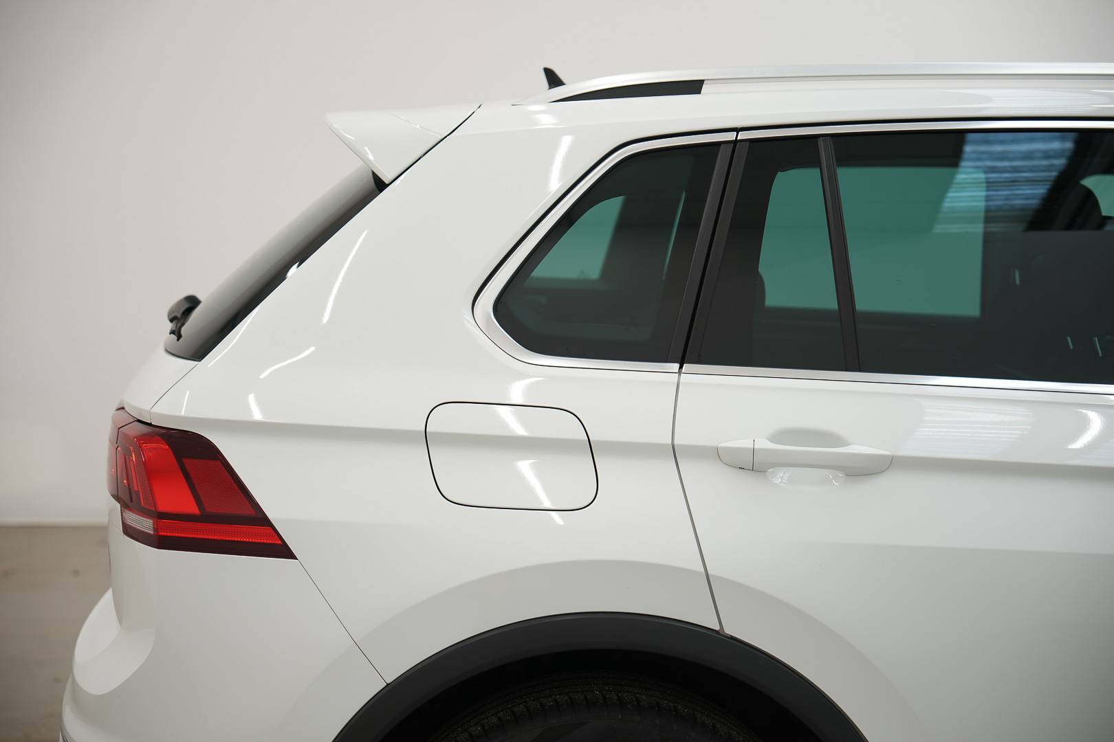 VOLKSWAGEN Tiguan - Foto 6