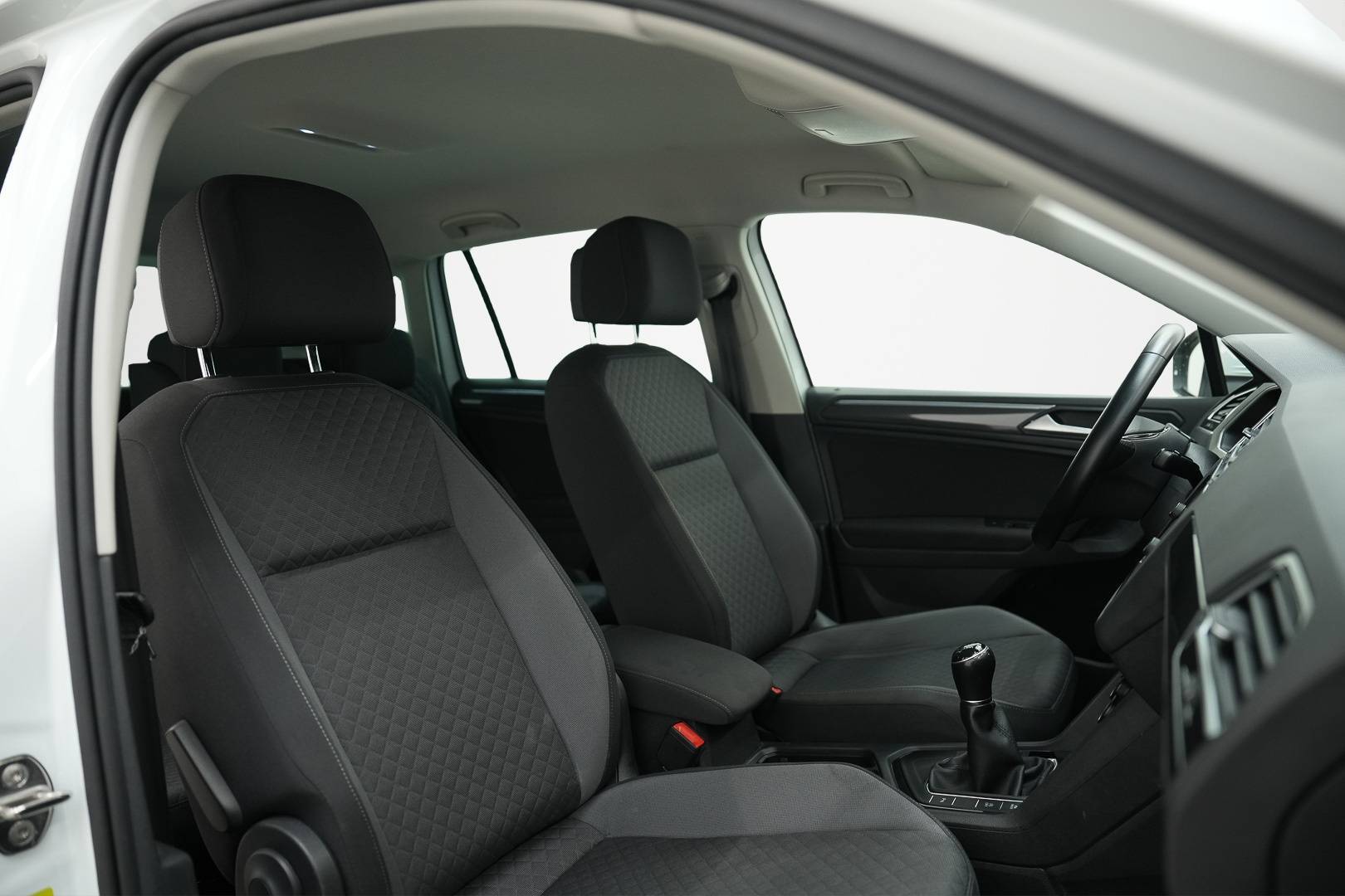 VOLKSWAGEN Tiguan - Foto 21