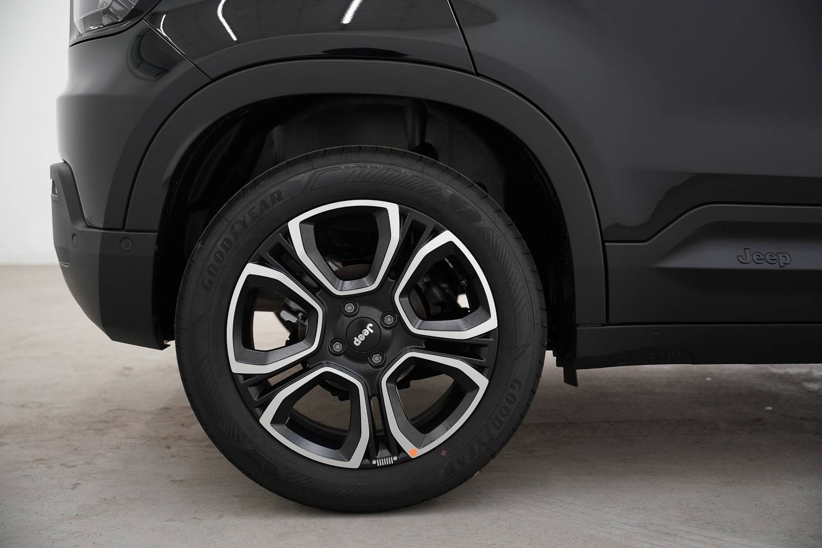 JEEP Avenger - Foto 7