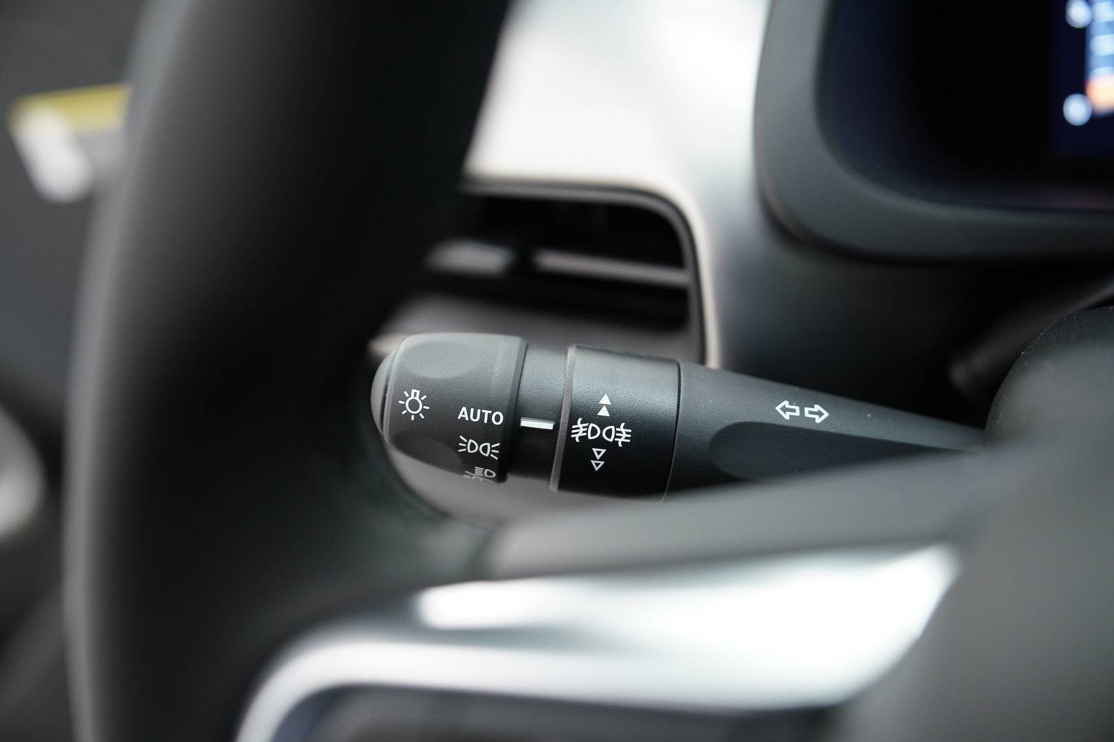 JEEP Avenger - Foto 14