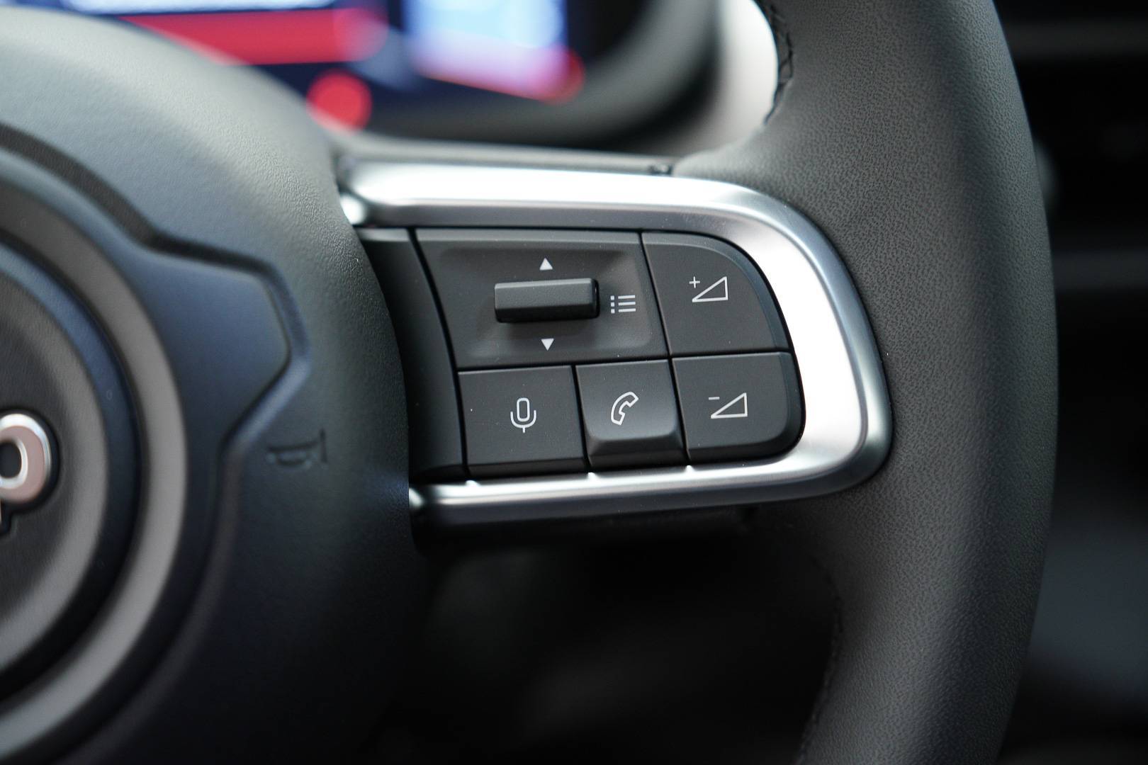 JEEP Avenger - Foto 13