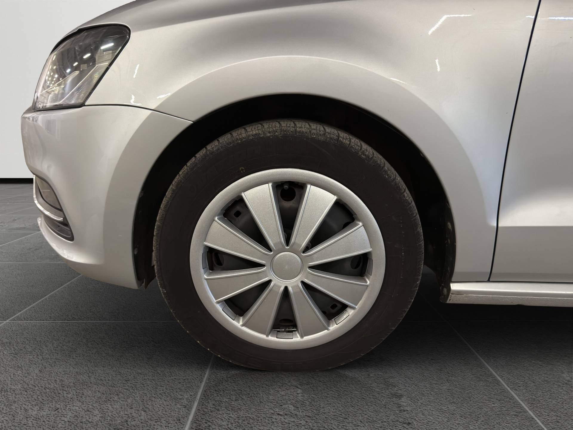 VOLKSWAGEN Polo - Foto 19