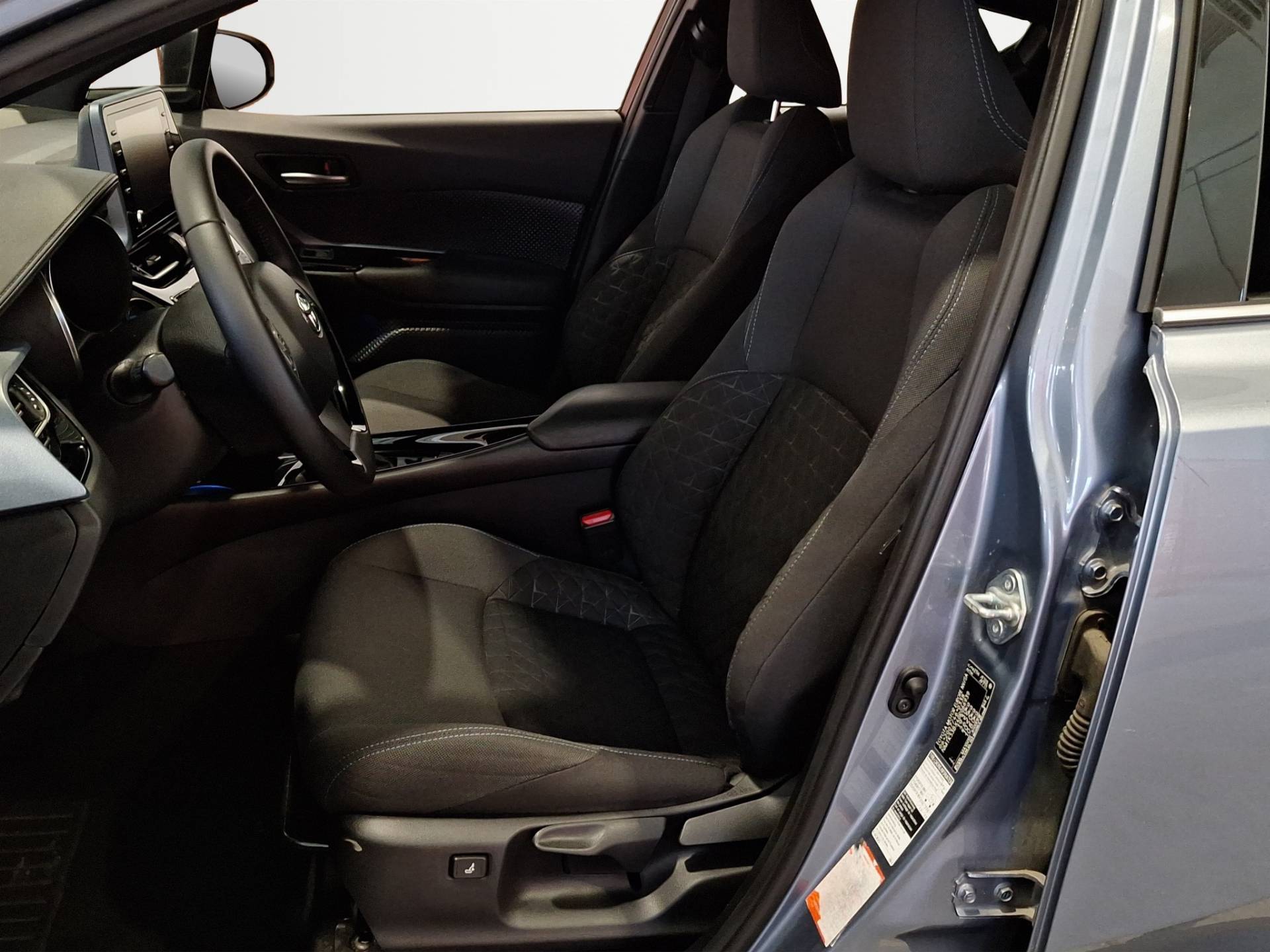 TOYOTA C-HR - Foto 7