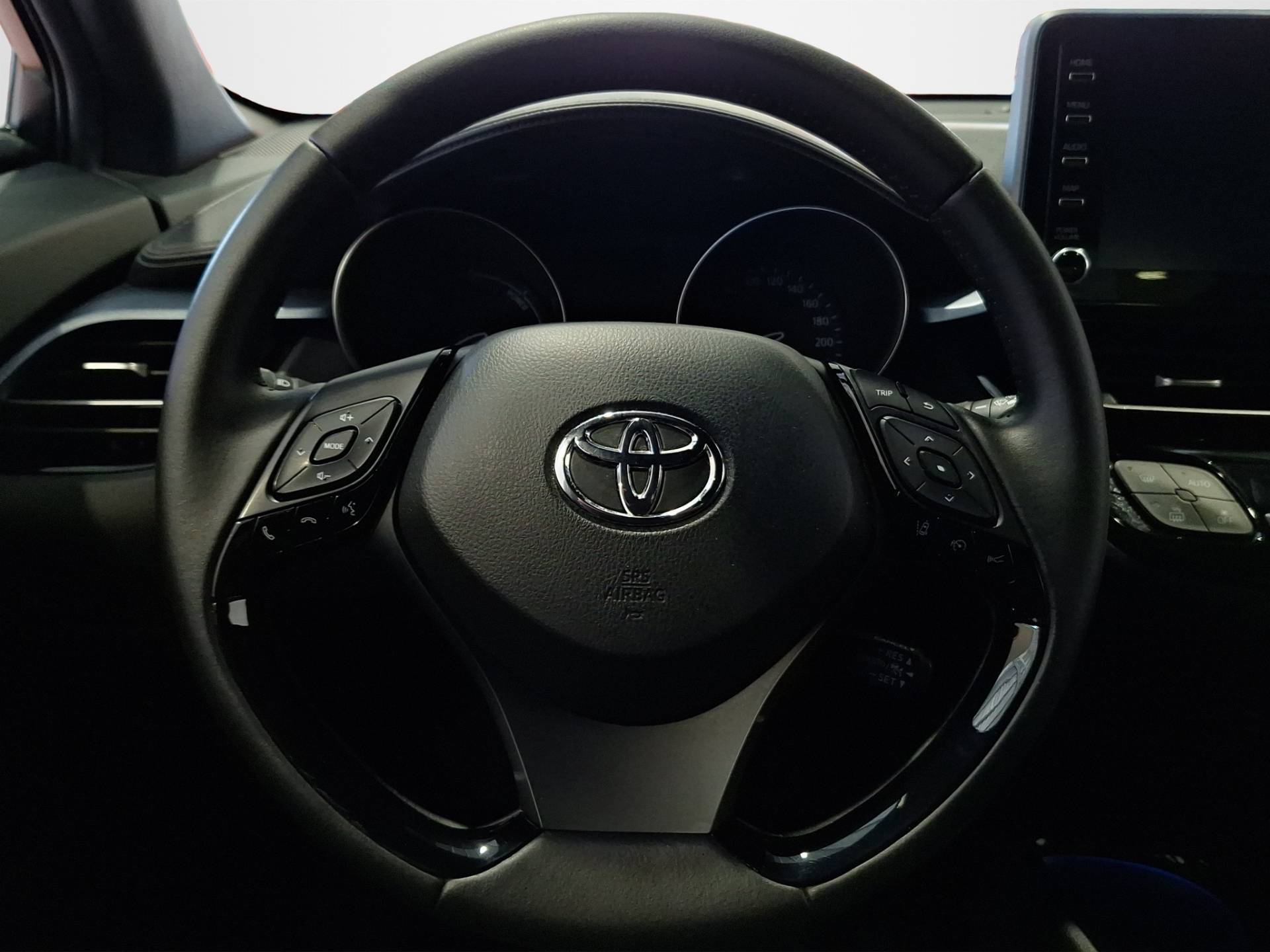 TOYOTA C-HR - Foto 9