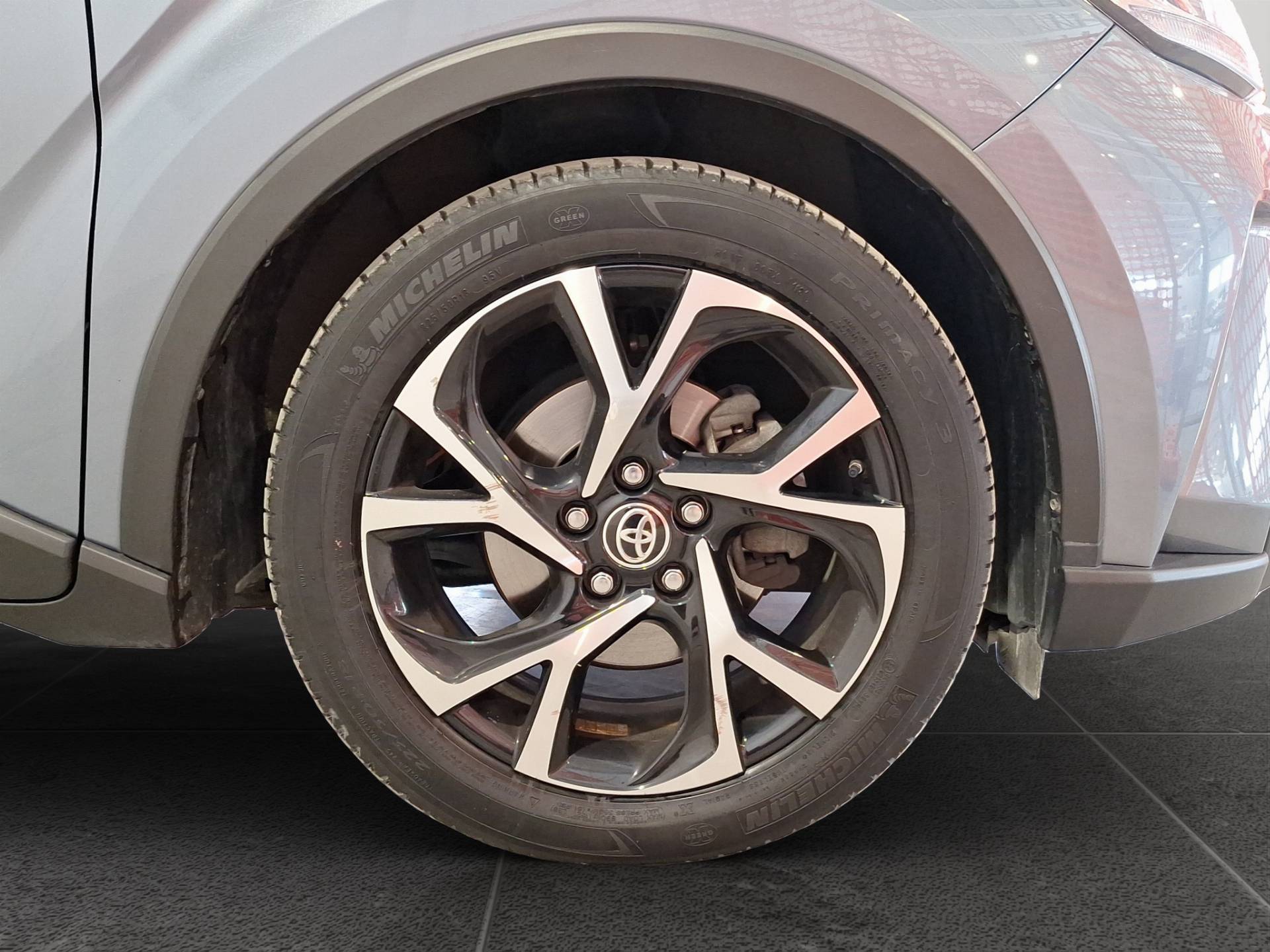 TOYOTA C-HR - Foto 22