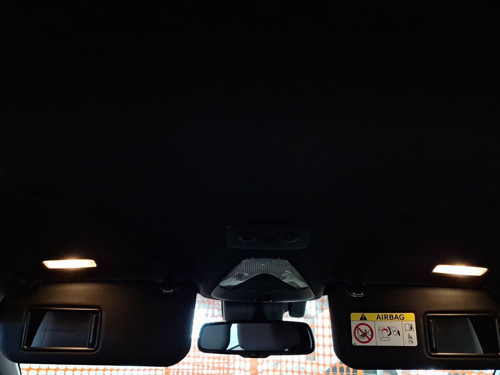 TOYOTA C-HR - Foto 25