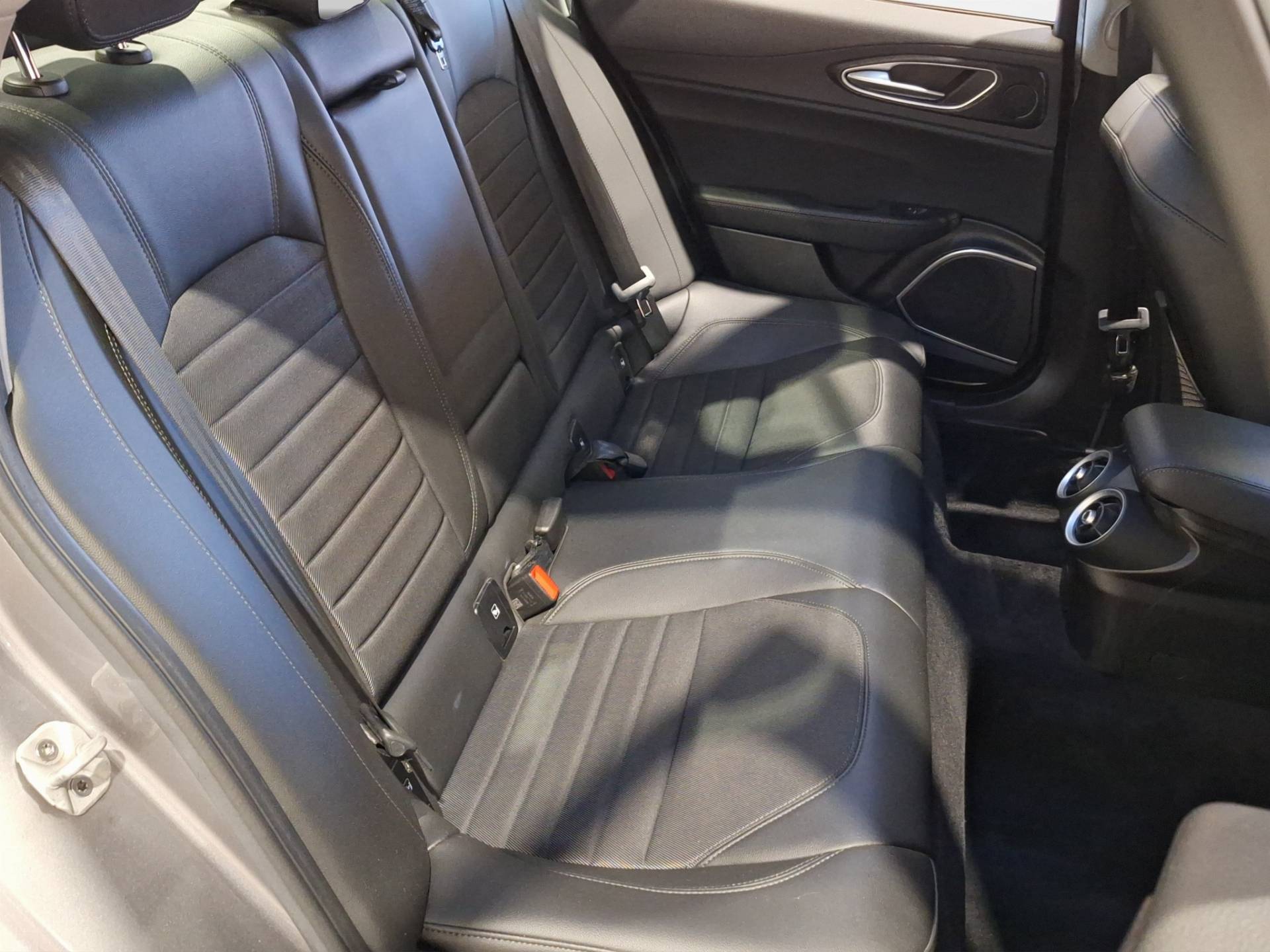 ALFA ROMEO GIULIA - Foto 17