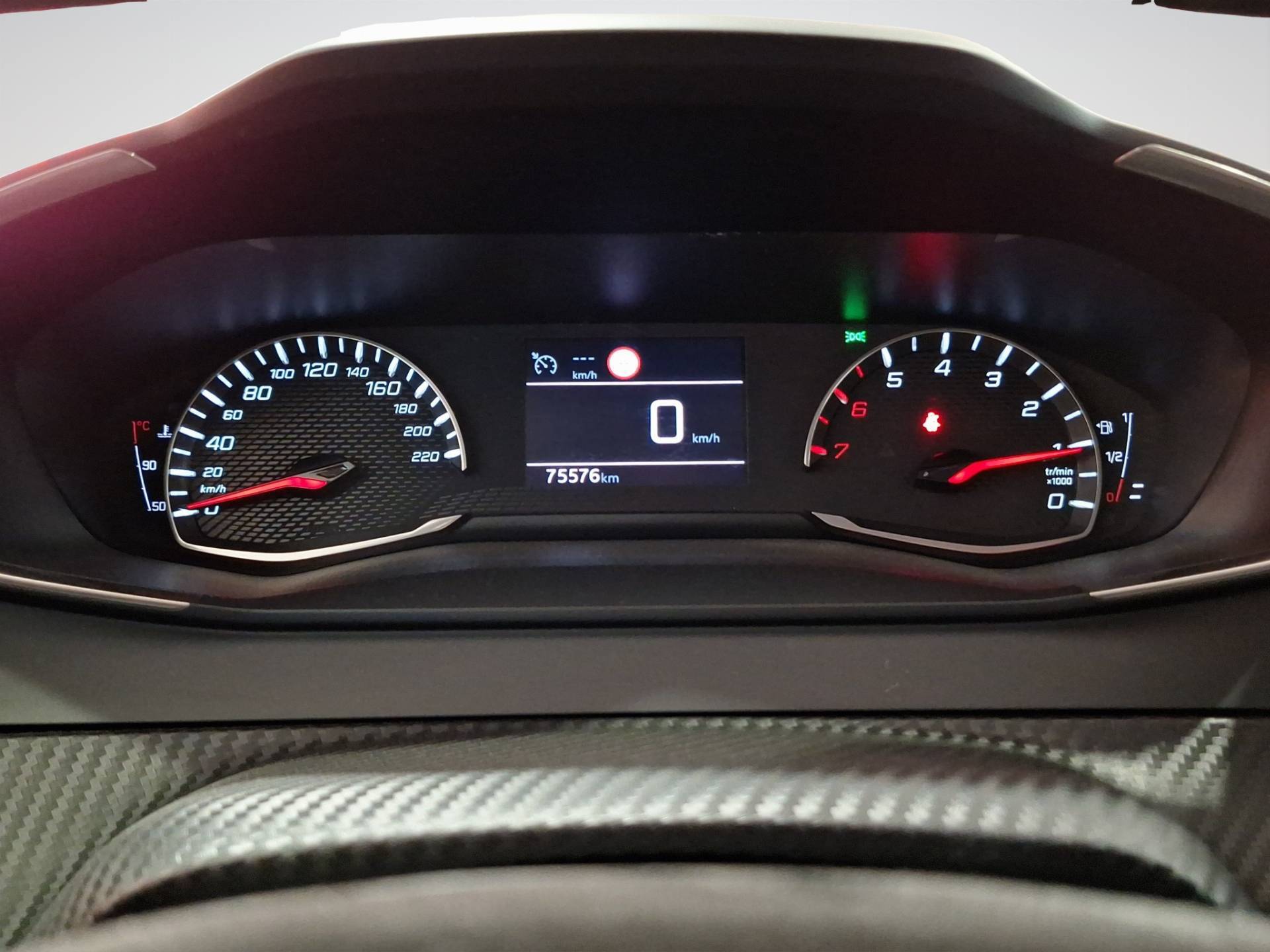 PEUGEOT 208 - Foto 10