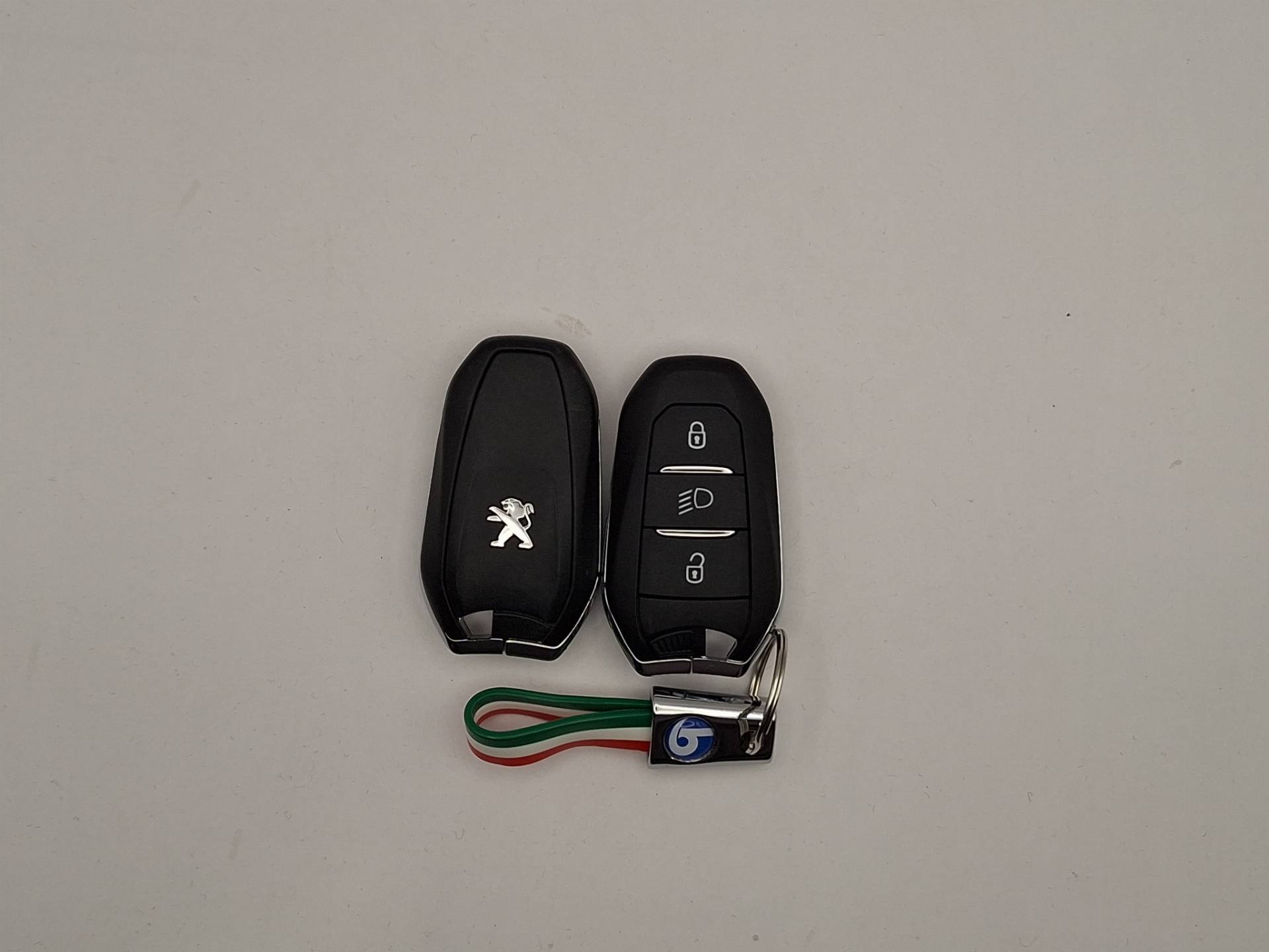 PEUGEOT 208 - Foto 23