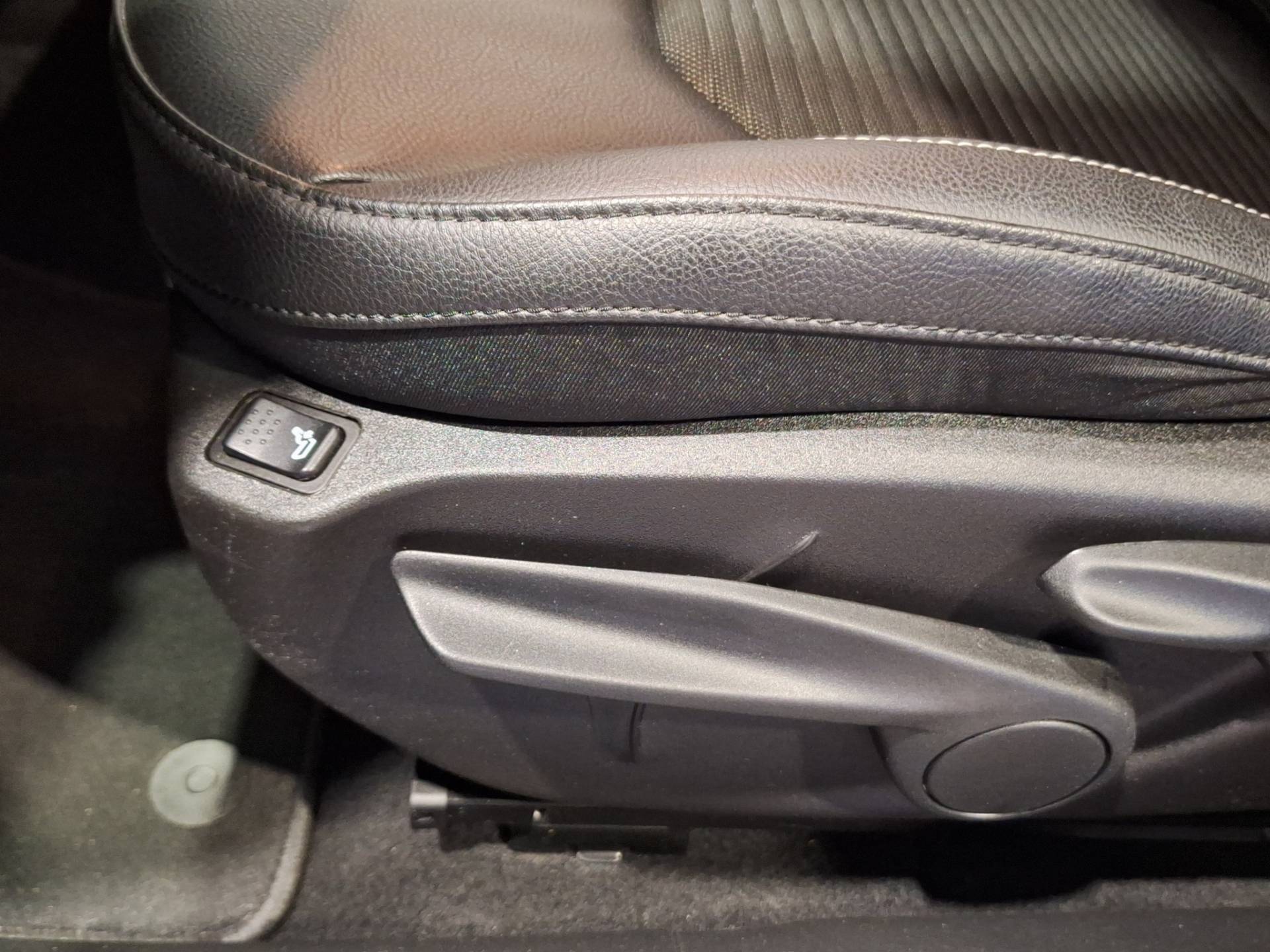 JEEP Compass - Foto 30