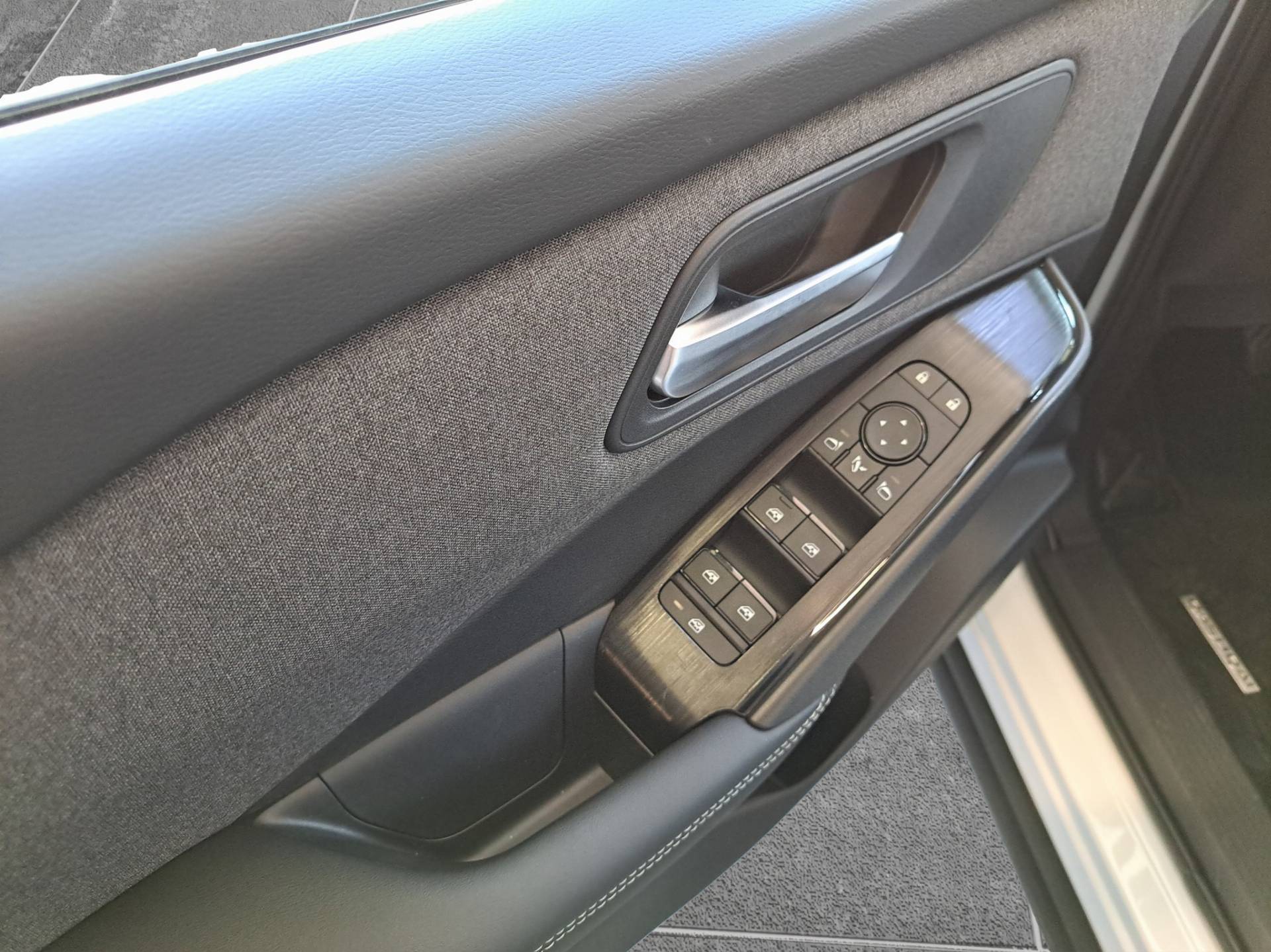 NISSAN Qashqai - Foto 8