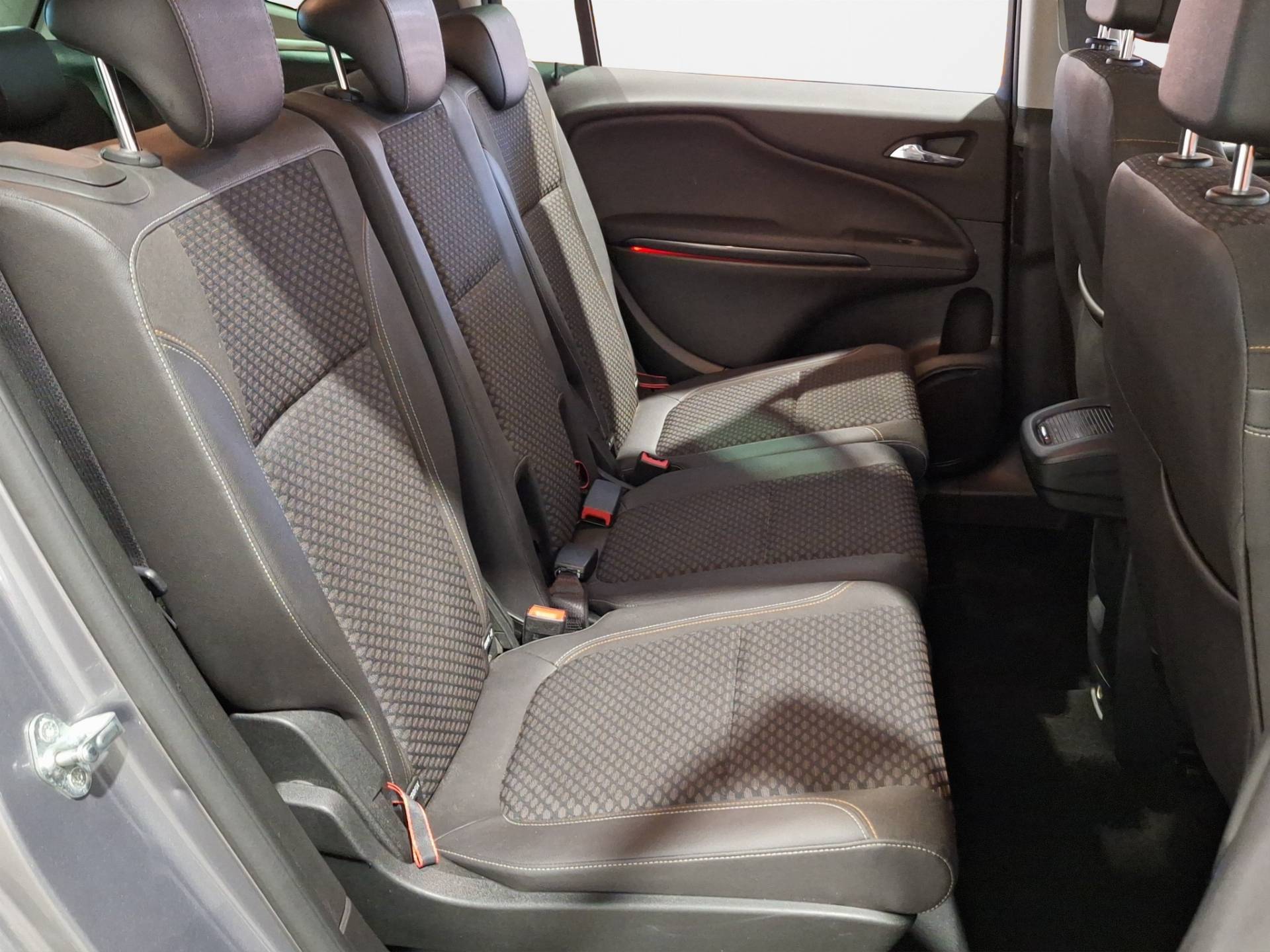 OPEL Zafira - Foto 17