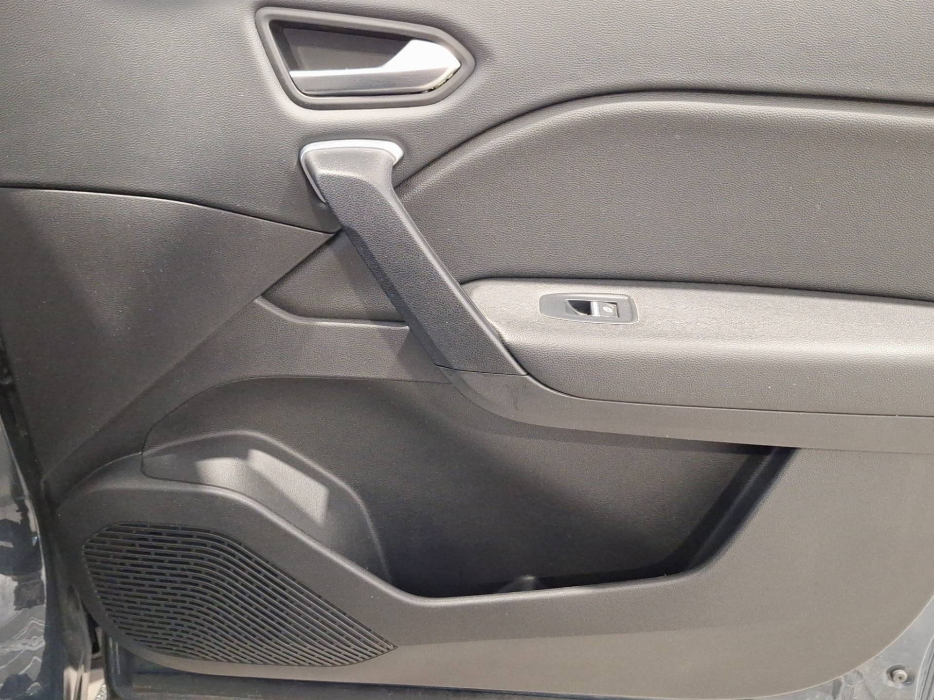 RENAULT Captur - Foto 16