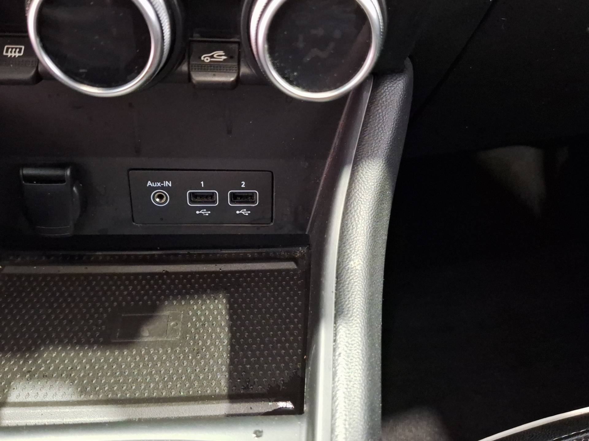 RENAULT Captur - Foto 32