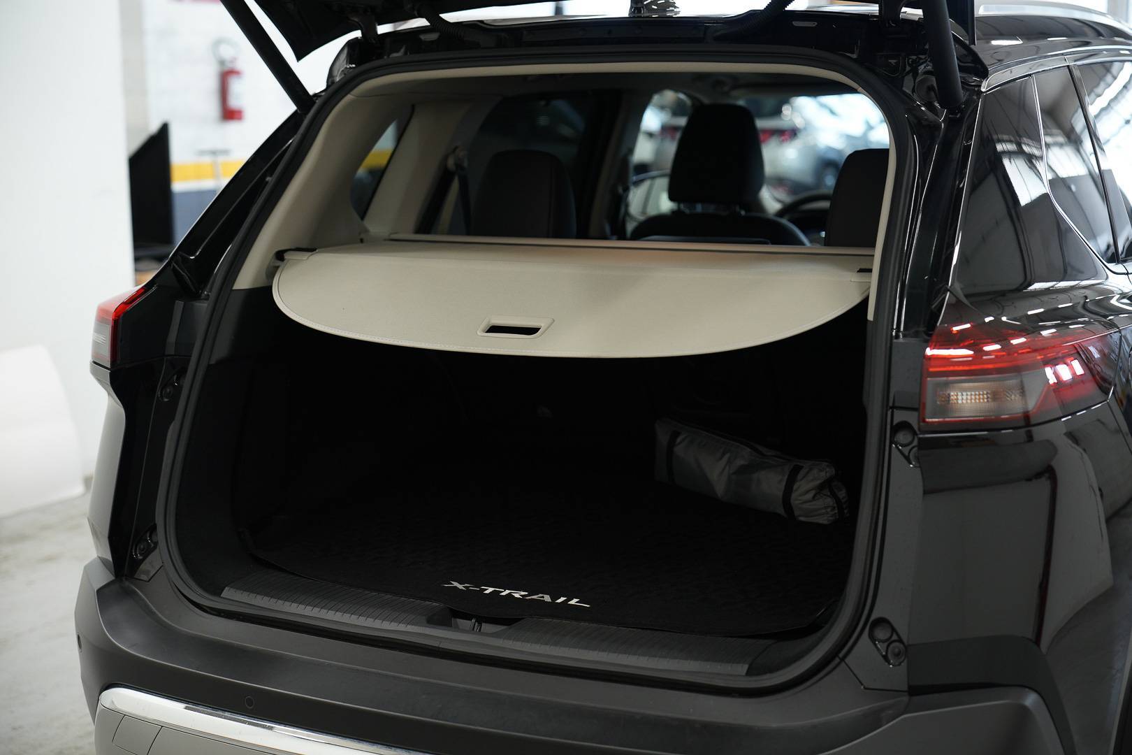 NISSAN X-TRAIL - Foto 8