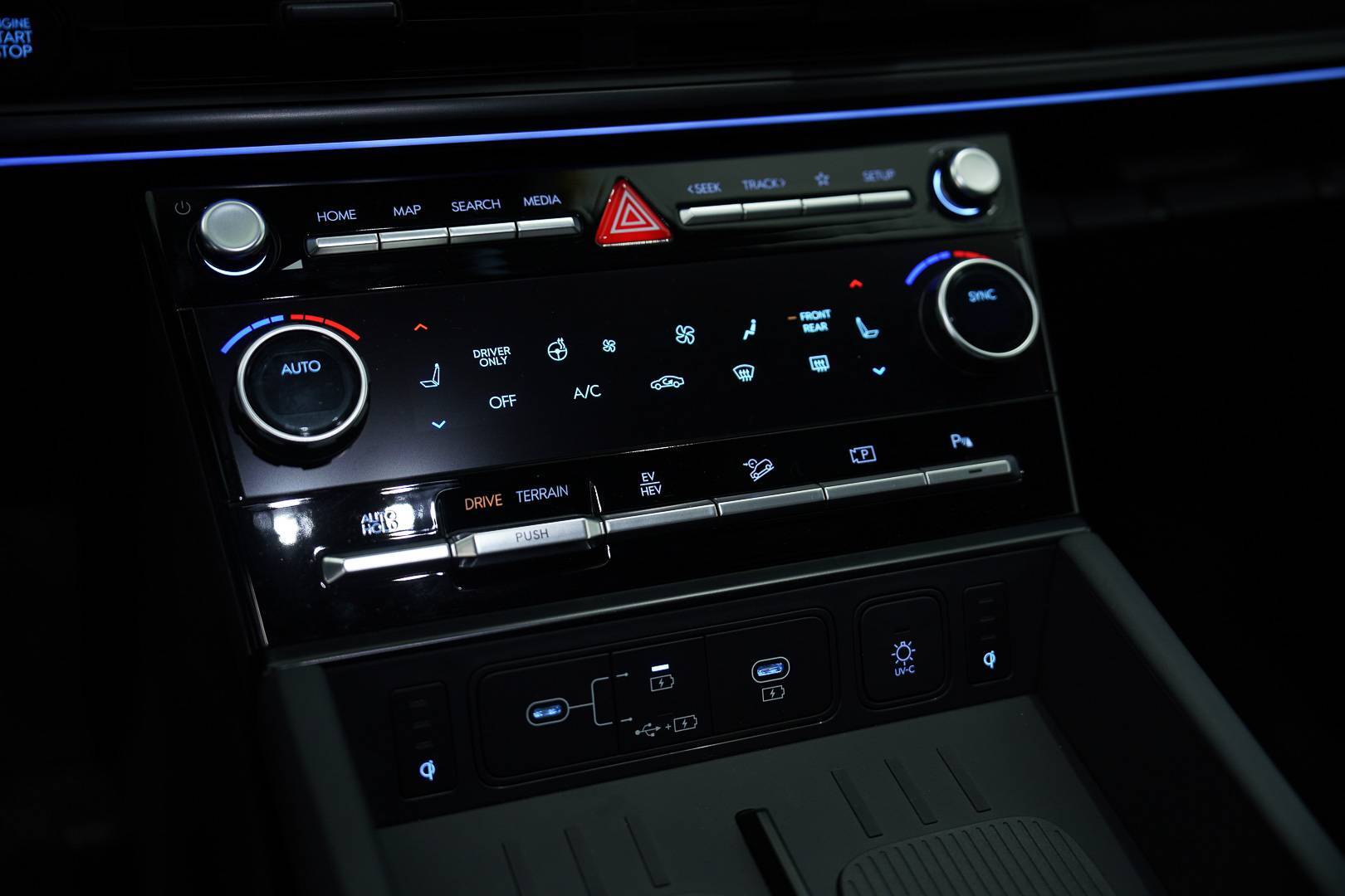 HYUNDAI SANTA FE Santa Fe 1.6 t-gdi phev XClass Calligraphy Pack 4wd 7p.ti at usata in pronta consegna - Brandini