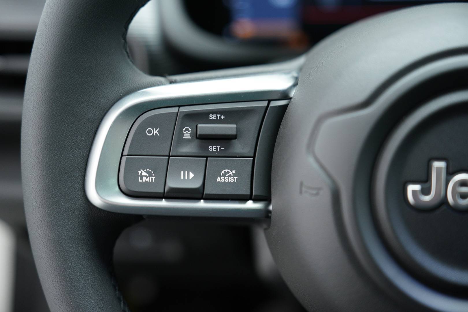 JEEP Avenger - Foto 12